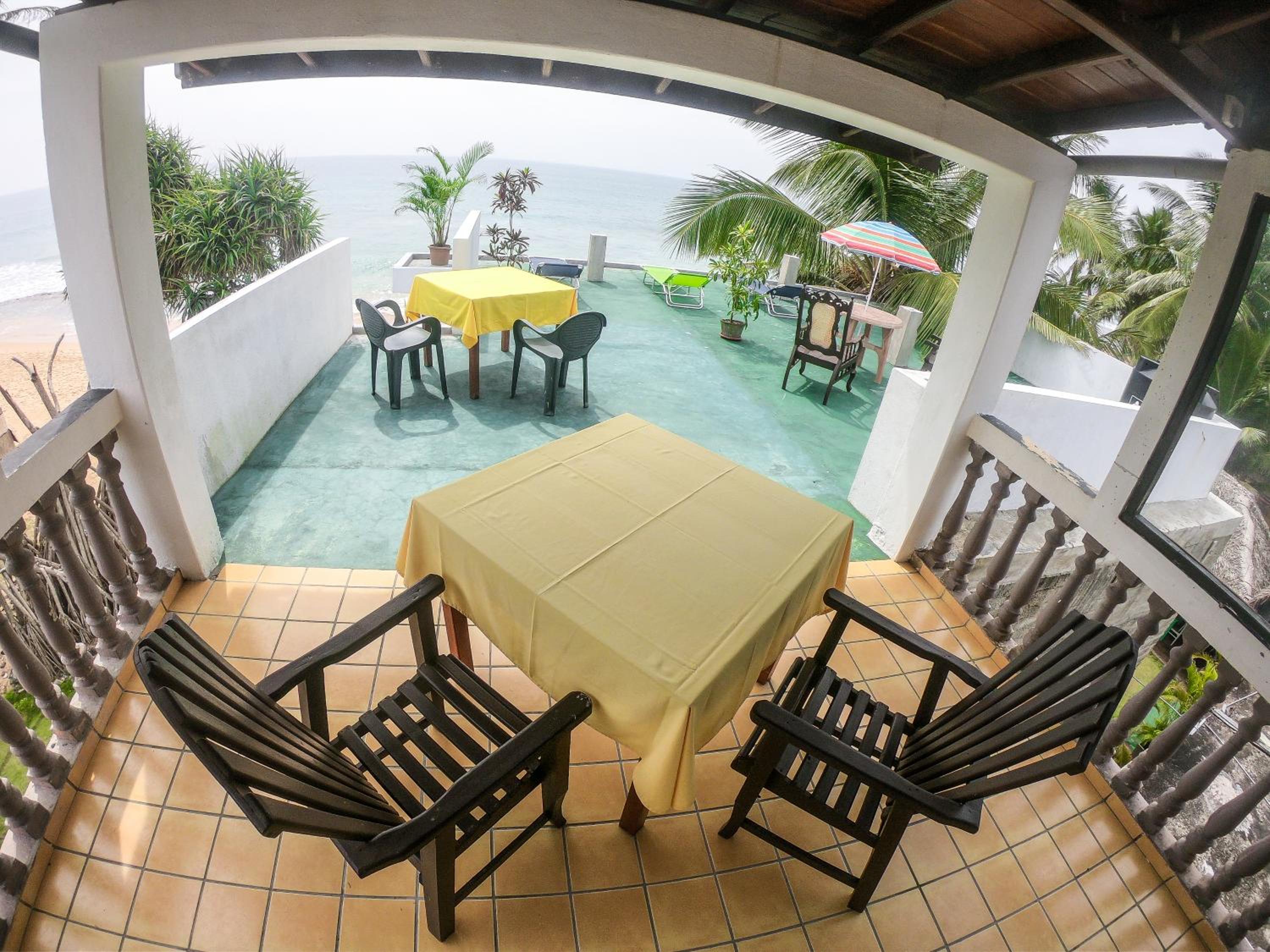Luxury One-Bedroom Apartment with Sea view Balcony photo 3