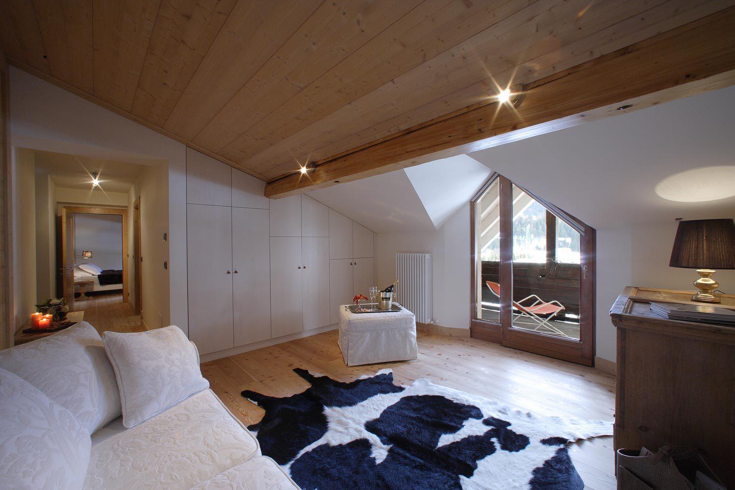 Suite - Photo 3
