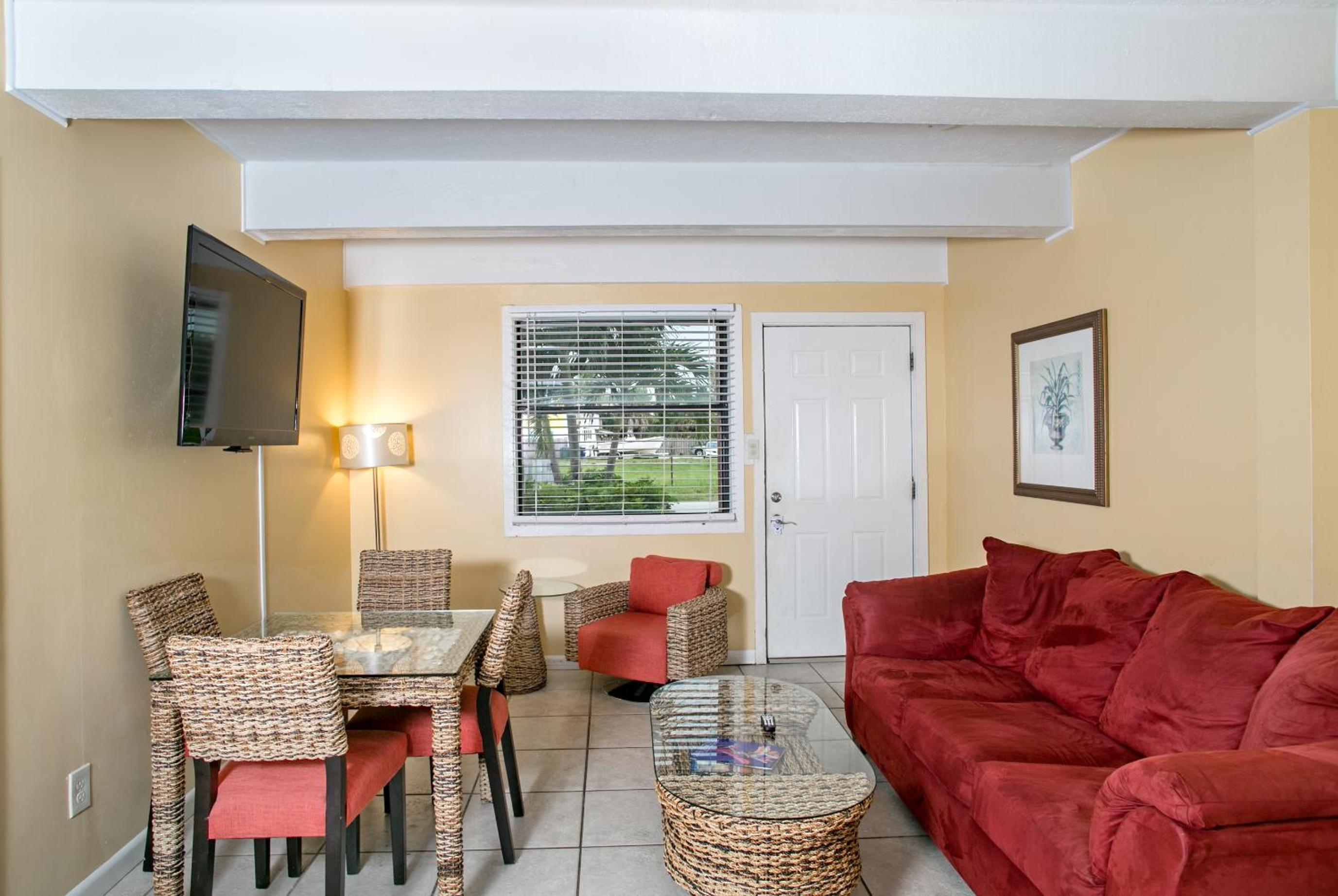 Two Bedroom Suite with Kitchen - Photo 1