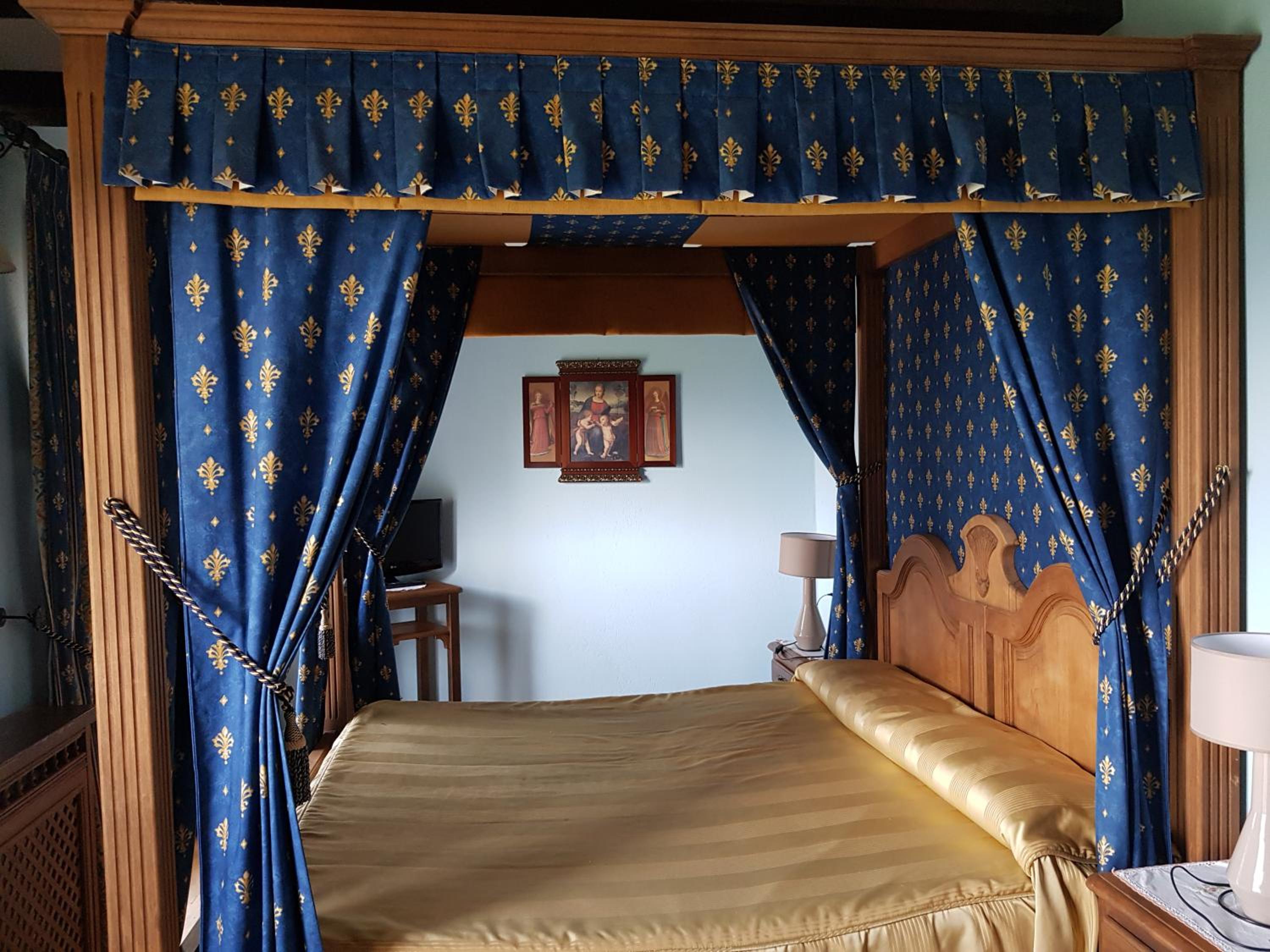 Habitación Doble con Cama con Dosel