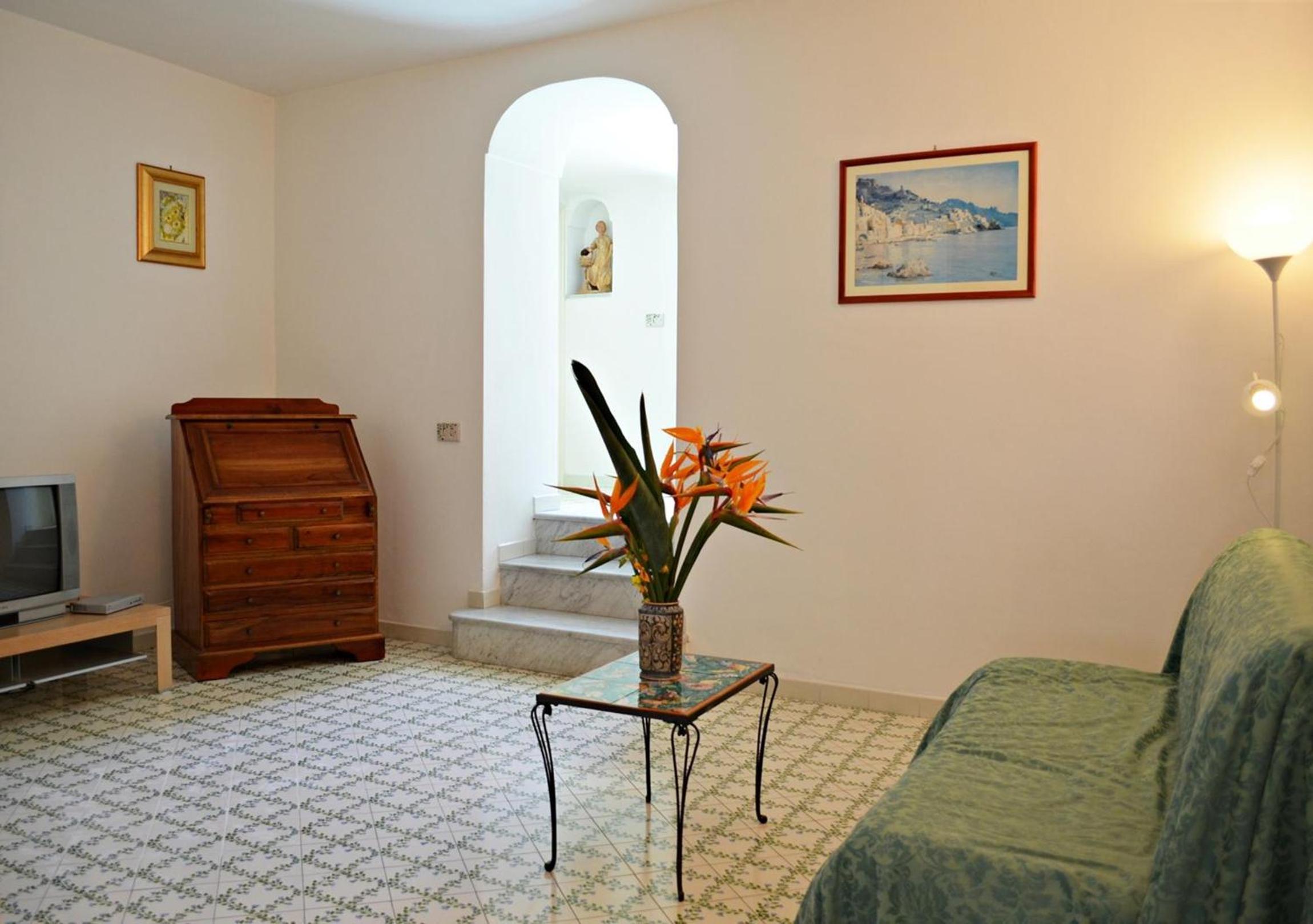 Two-Bedroom Apartment - Photo 18