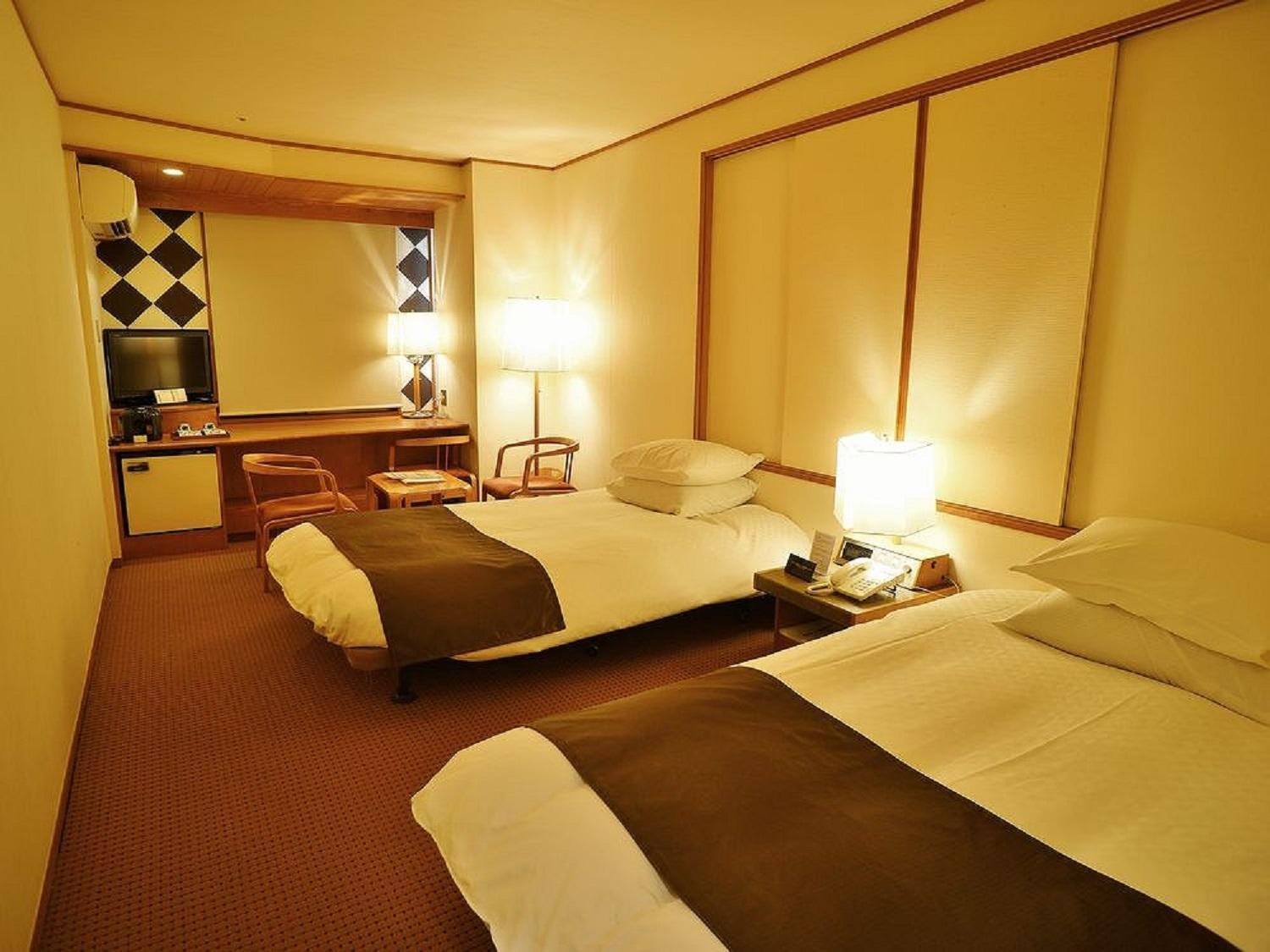 Standard Twin Room - Photo 1