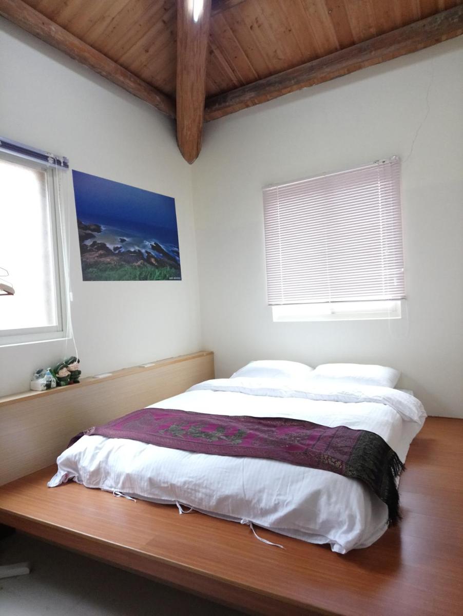 Standard Double Room with Shared Bathroom photo 1