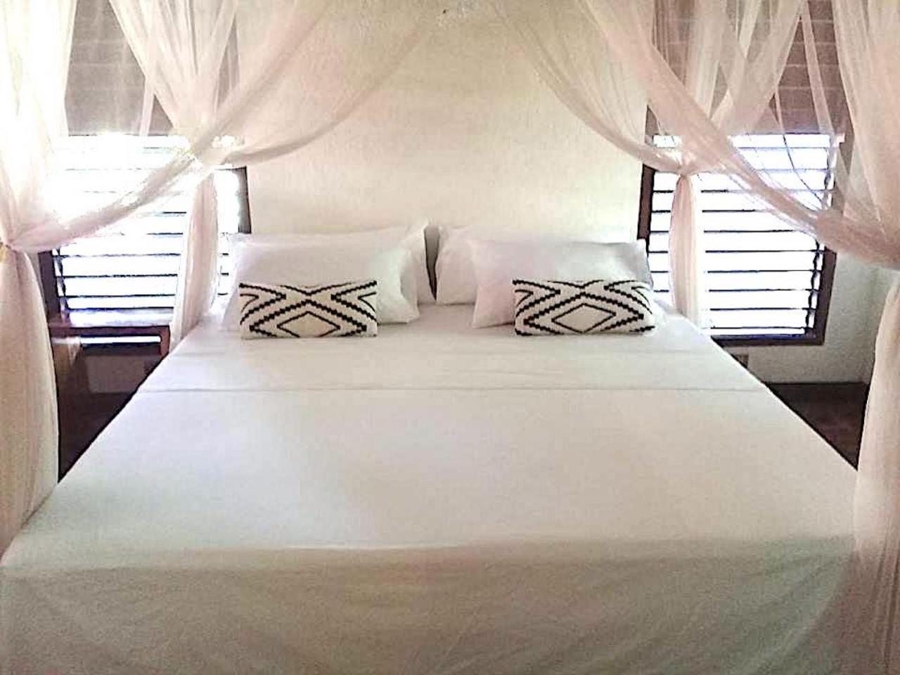 Double Room with Private Bathroom - Photo 1