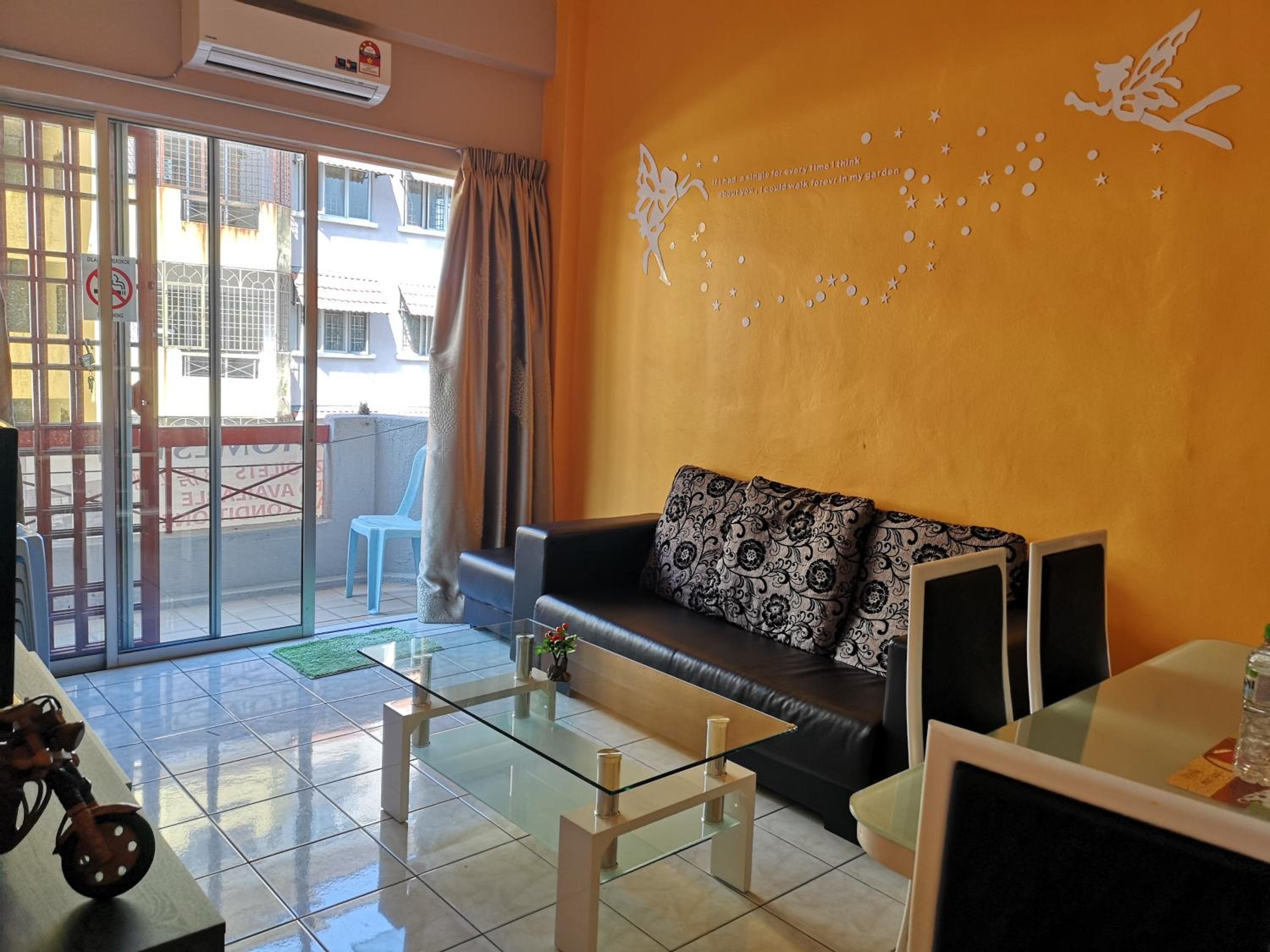 Apartment photo 1