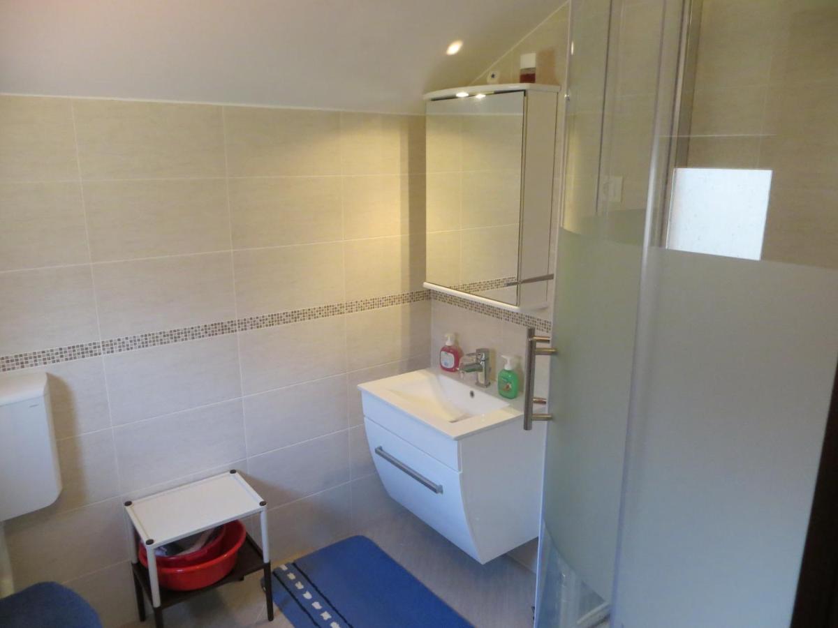 Apartment with Balcony - Photo 16