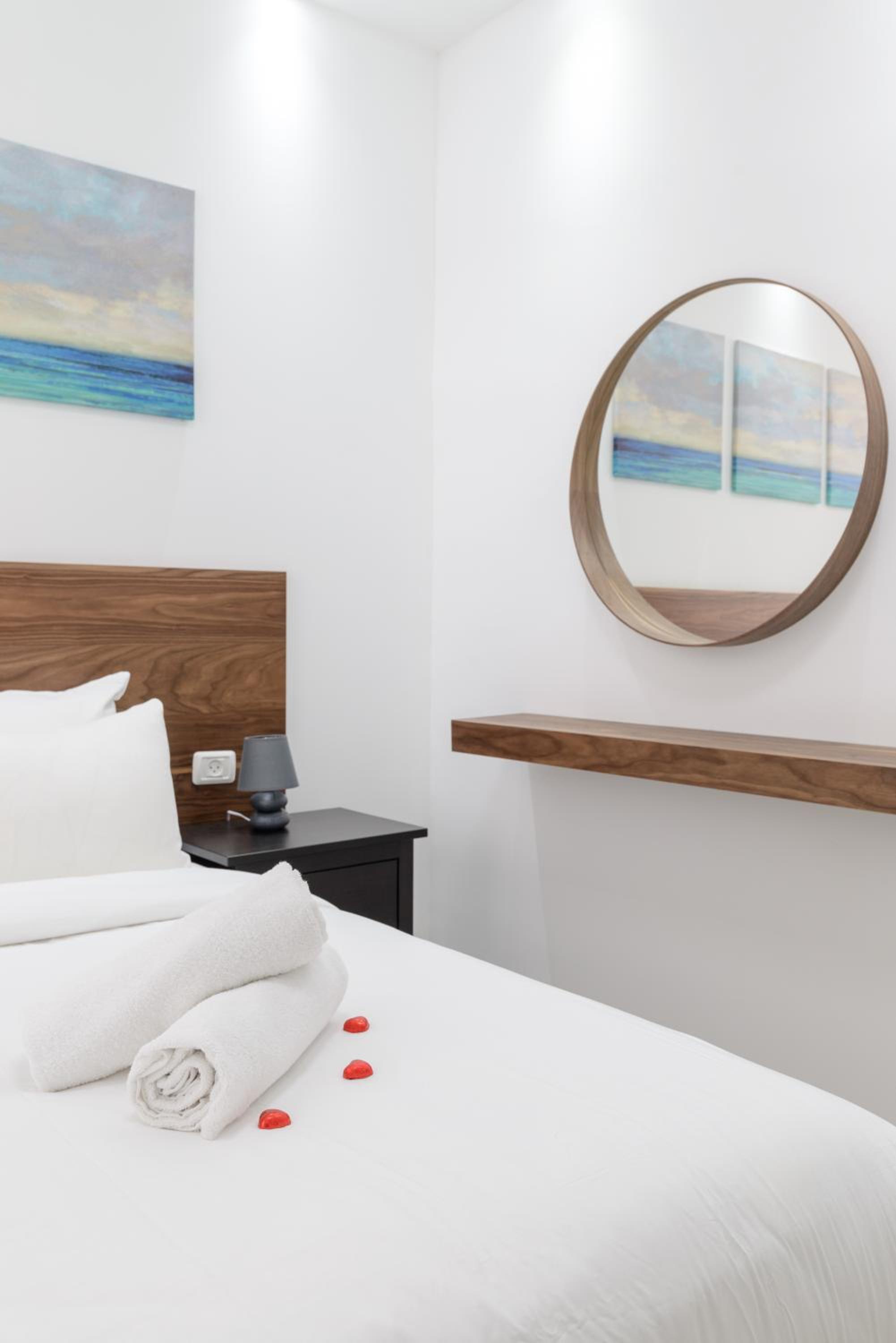 Two-Bedroom Apartment - Annex - Photo 1