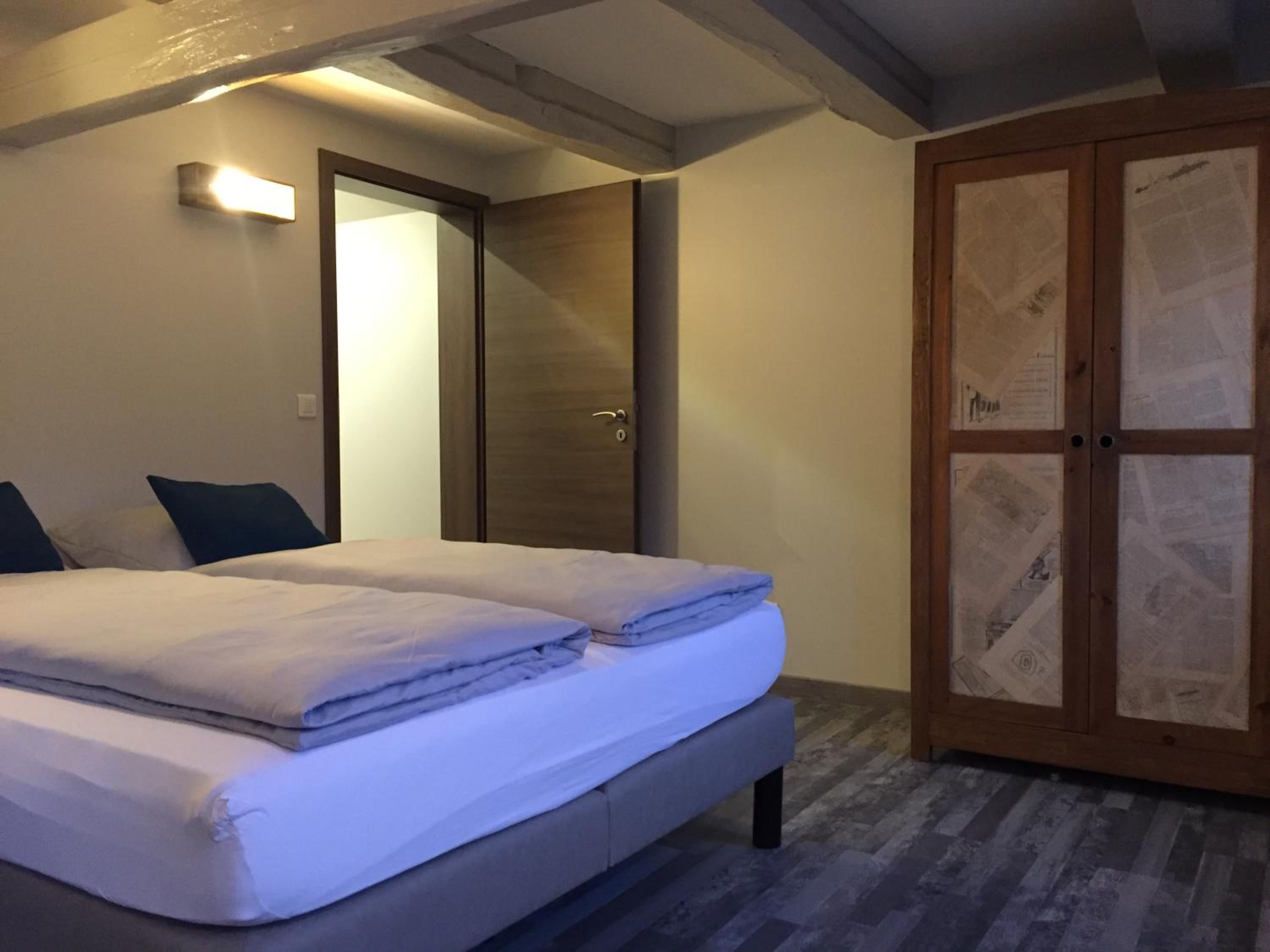 One-Bedroom Suite - Photo 2