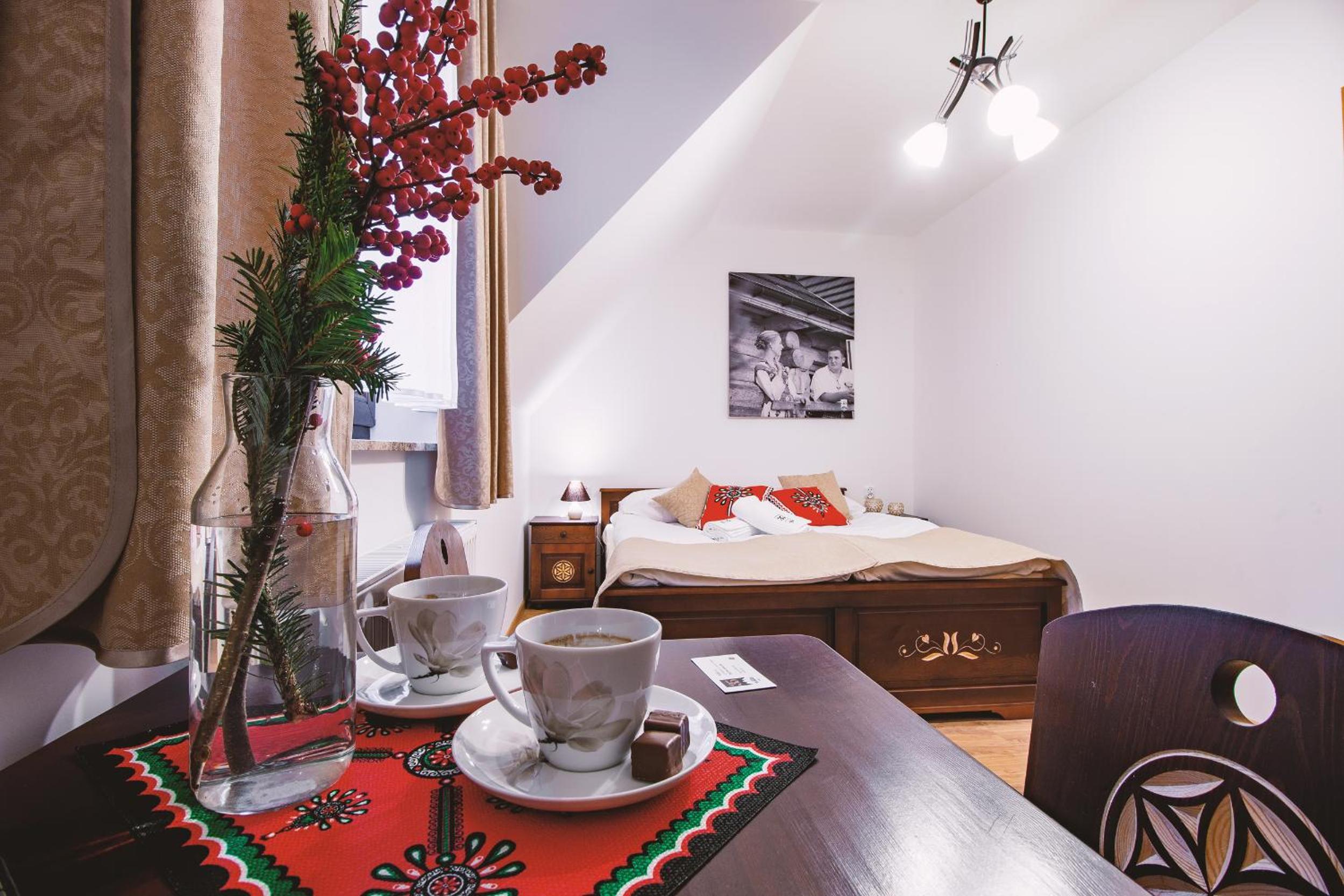 Double Room - Photo 11