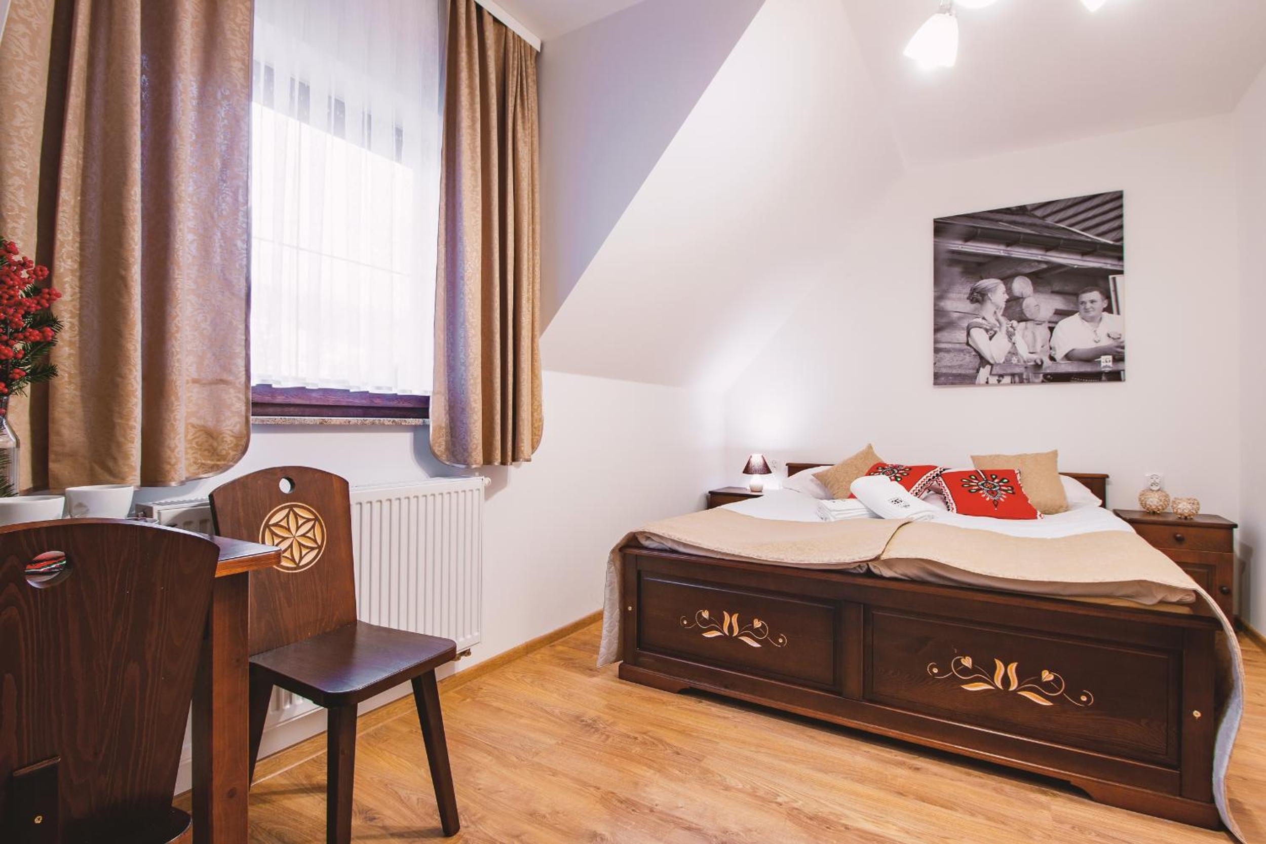 Double Room - Photo 12
