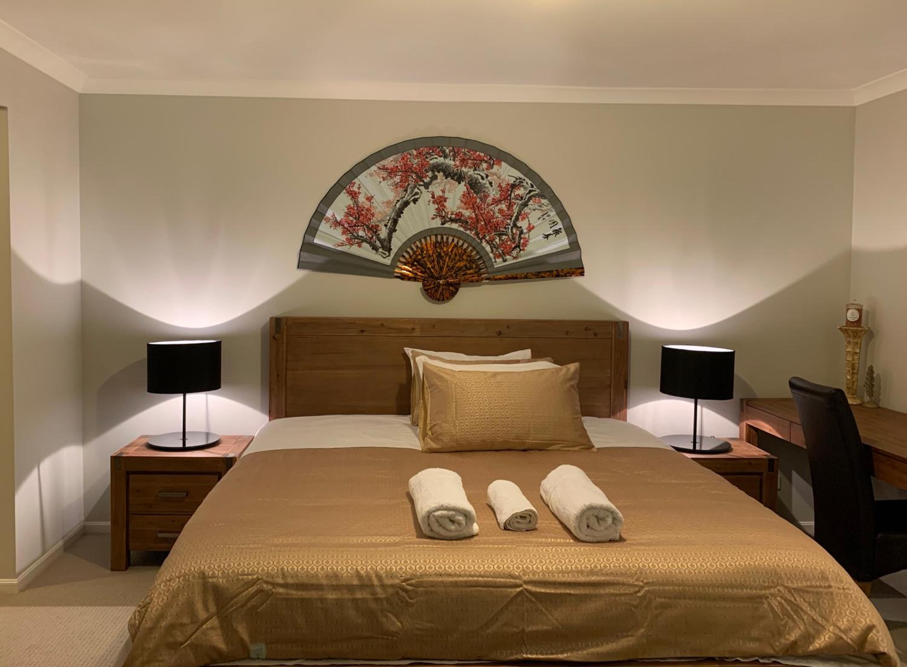 King Room with Shower and Balcony photo 1