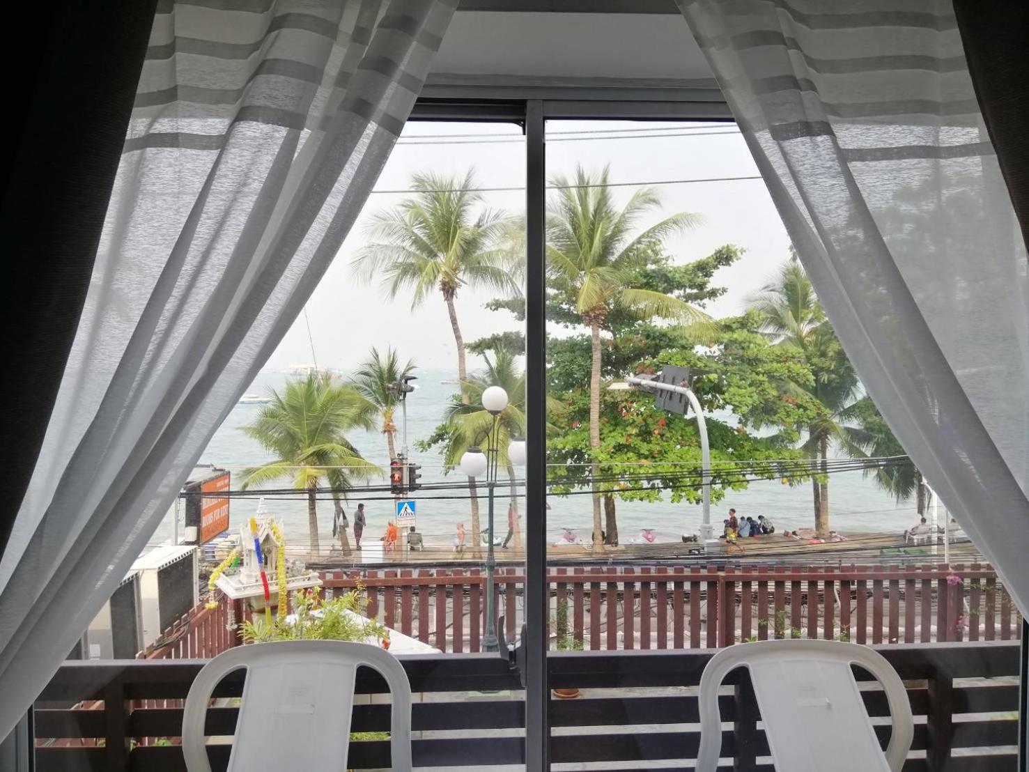 Deluxe Double Room with Balcony and Sea View - Photo 21