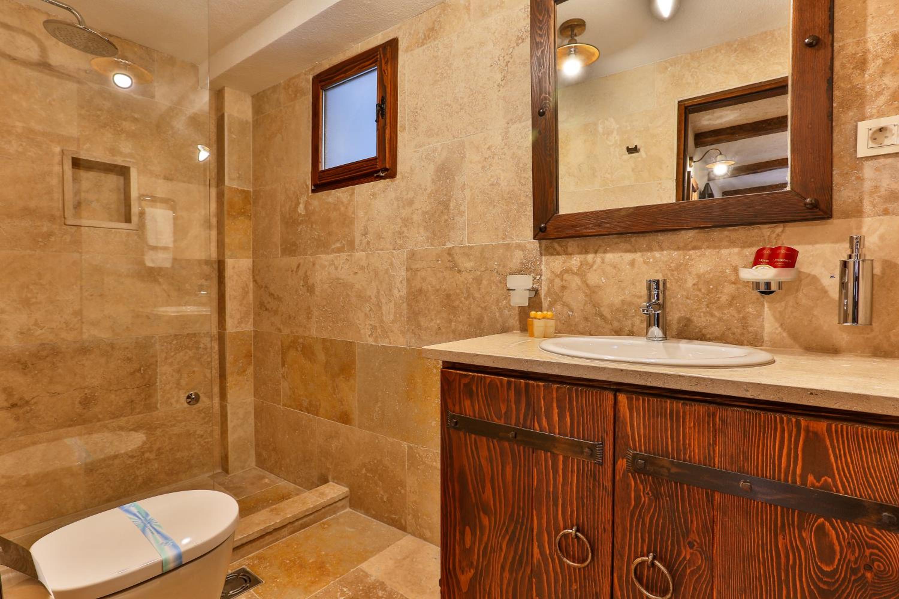 Studio Apartment photo 2