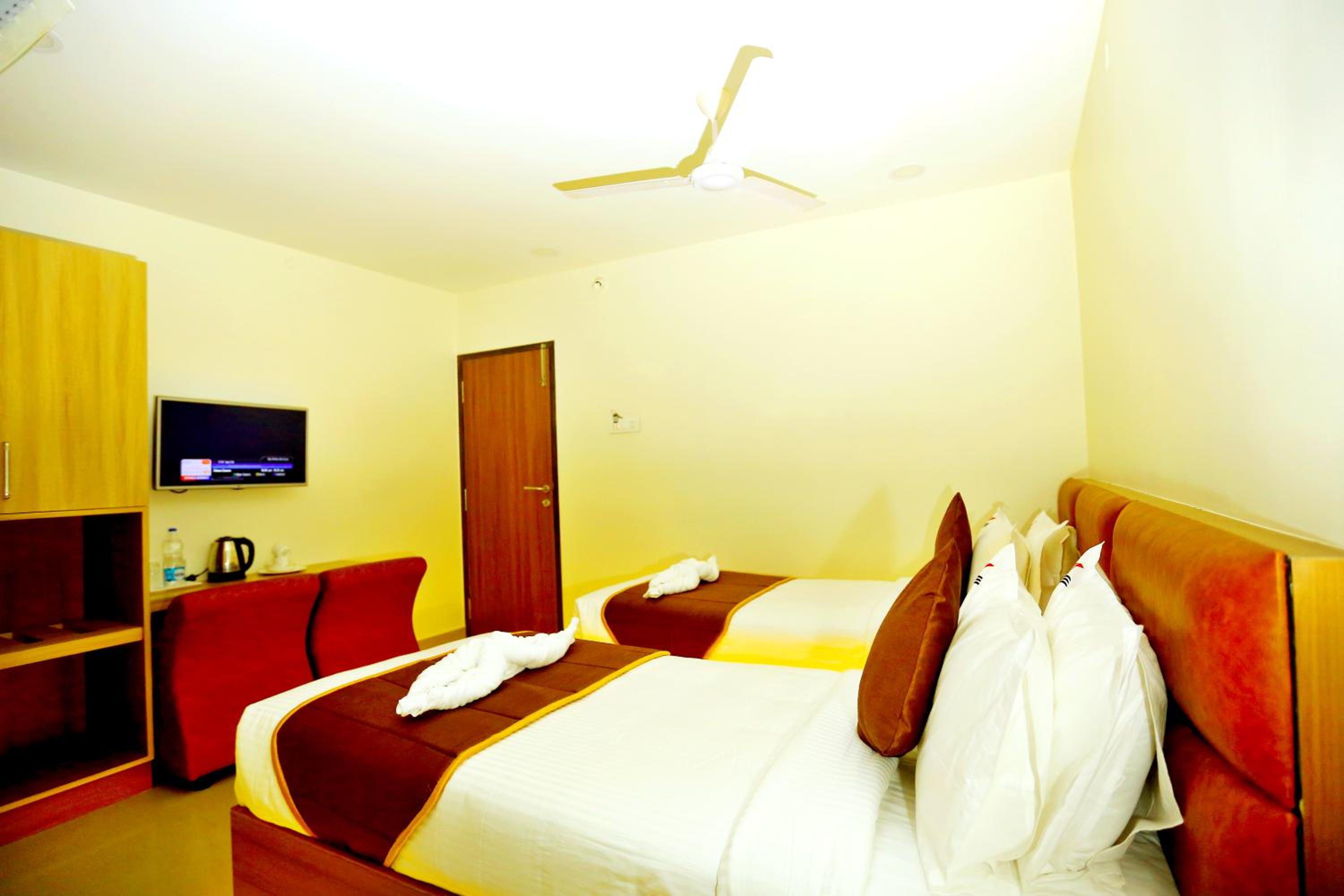 Superior Twin Room - Photo 8