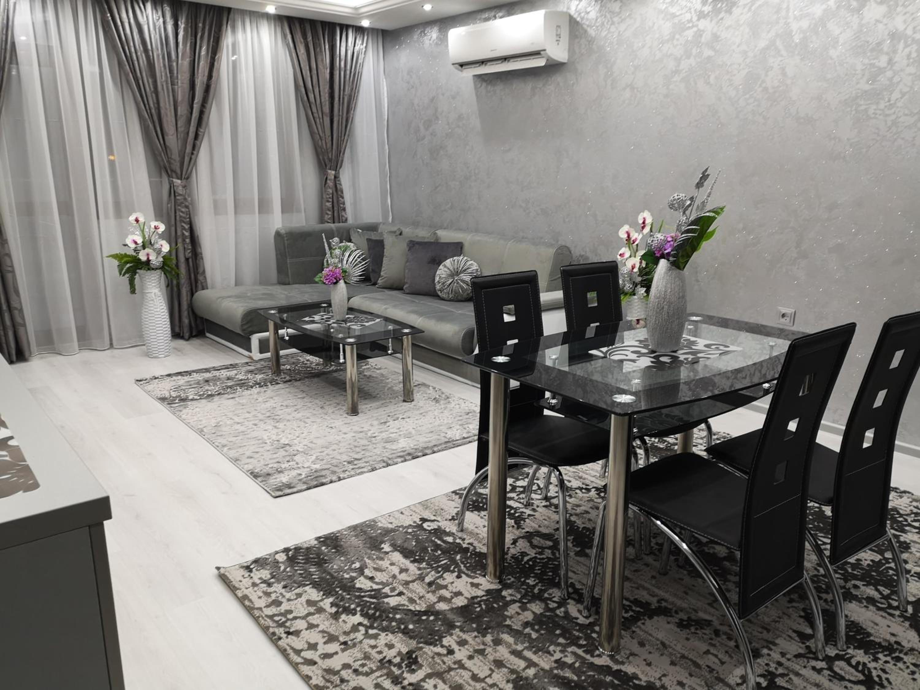 Apartment - Photo 4