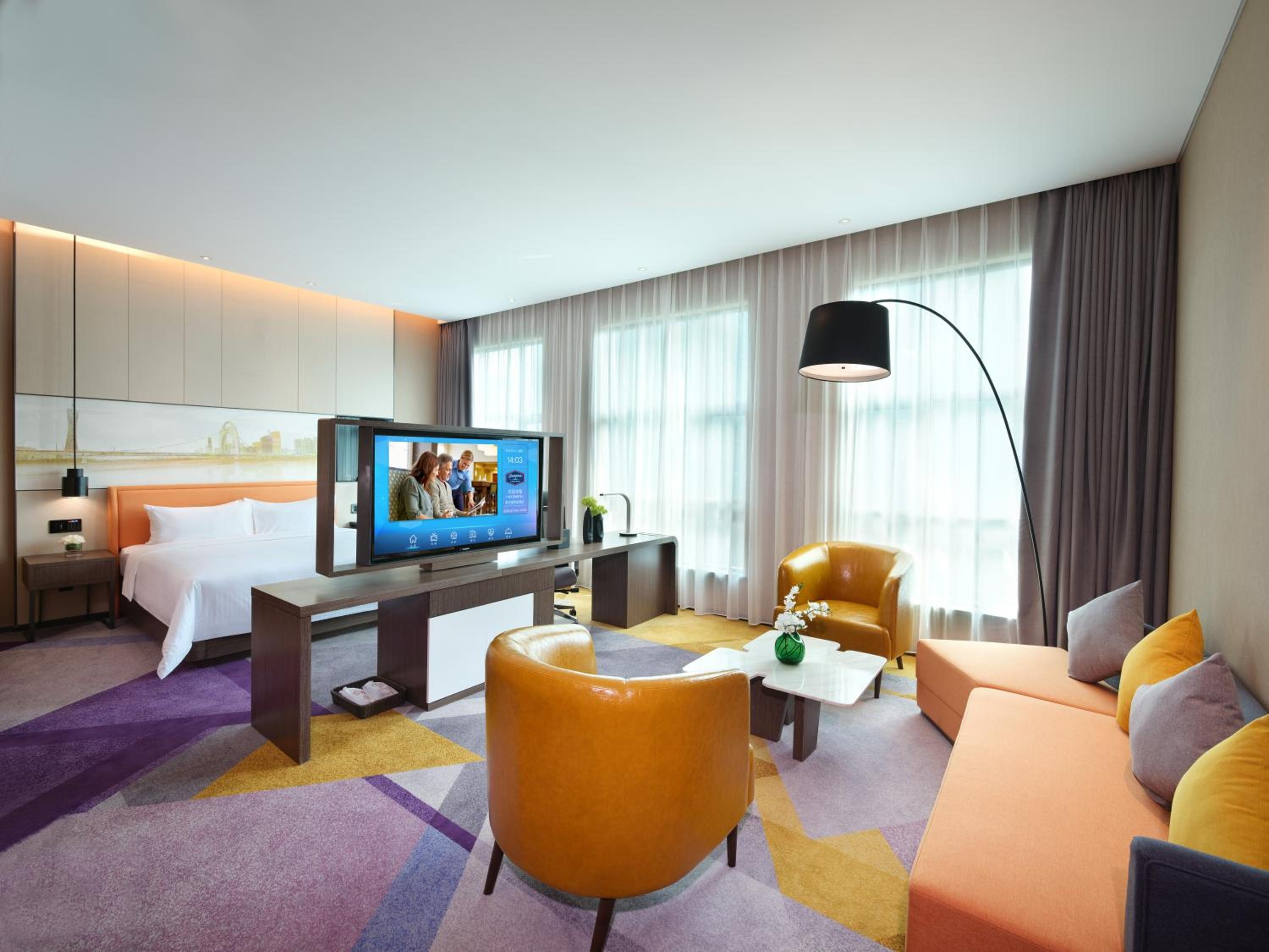 Hampton Suite - Photo 5