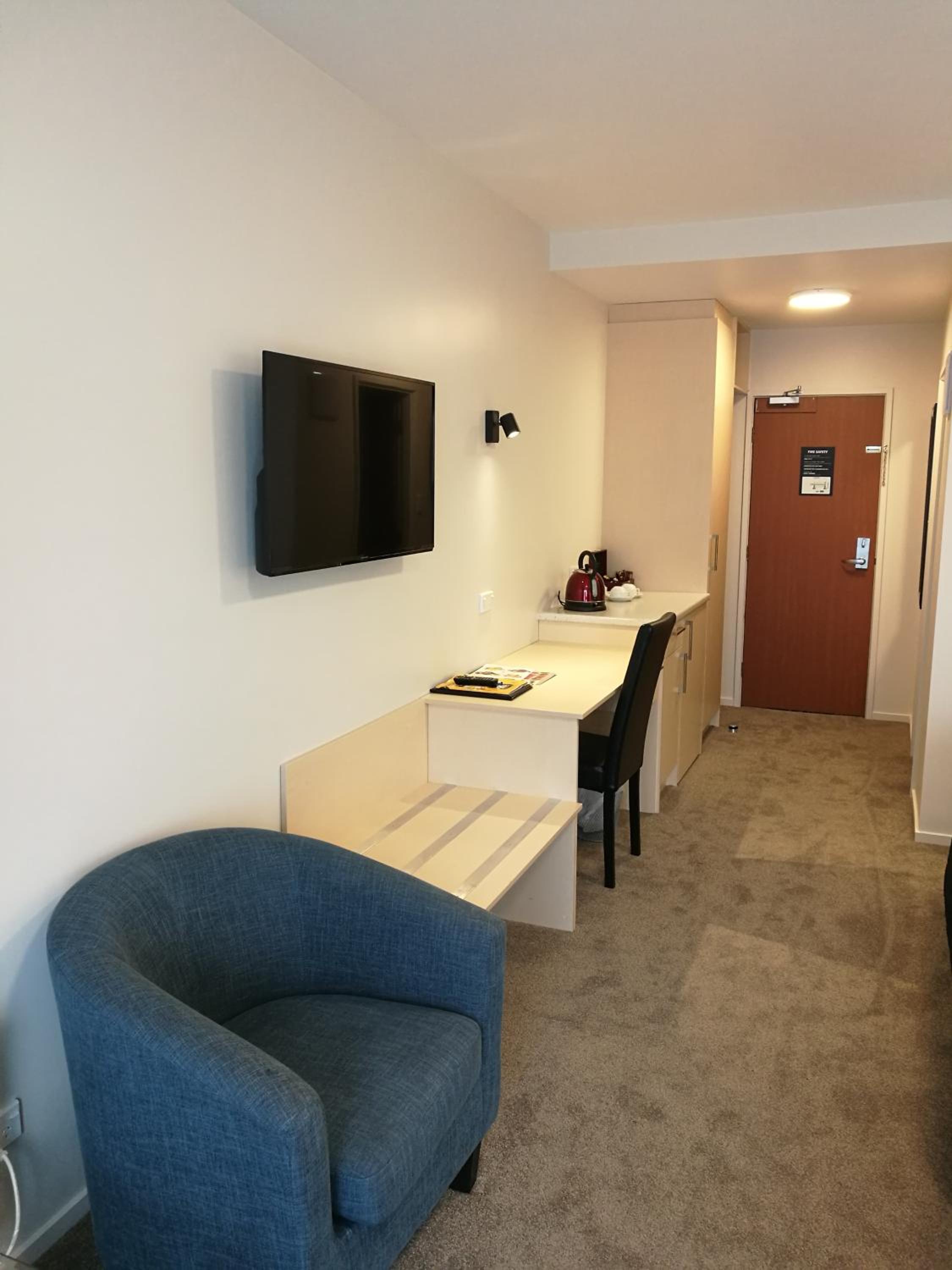 Deluxe Queen Room - Photo 3