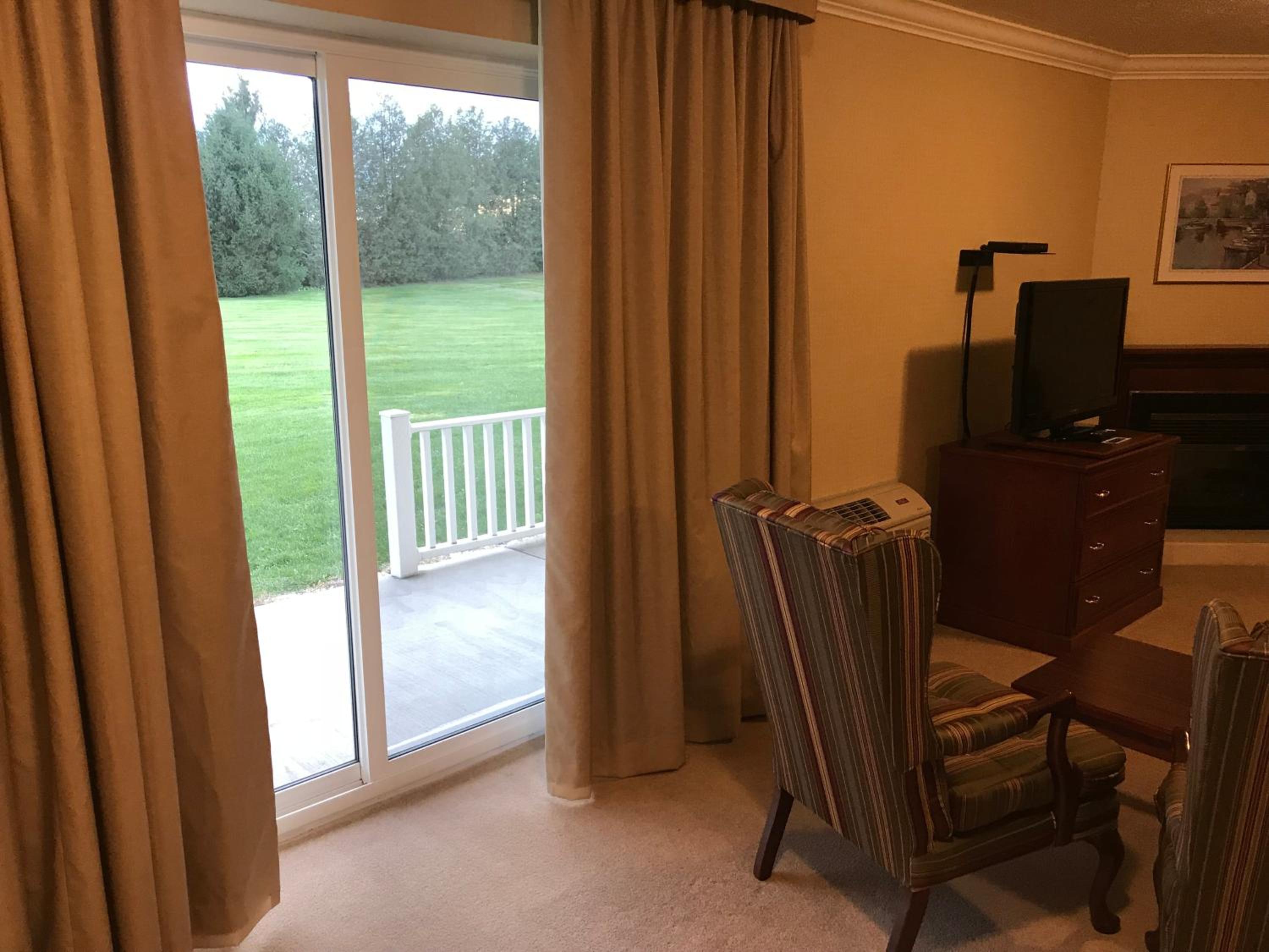 Superior Suite - Photo 4