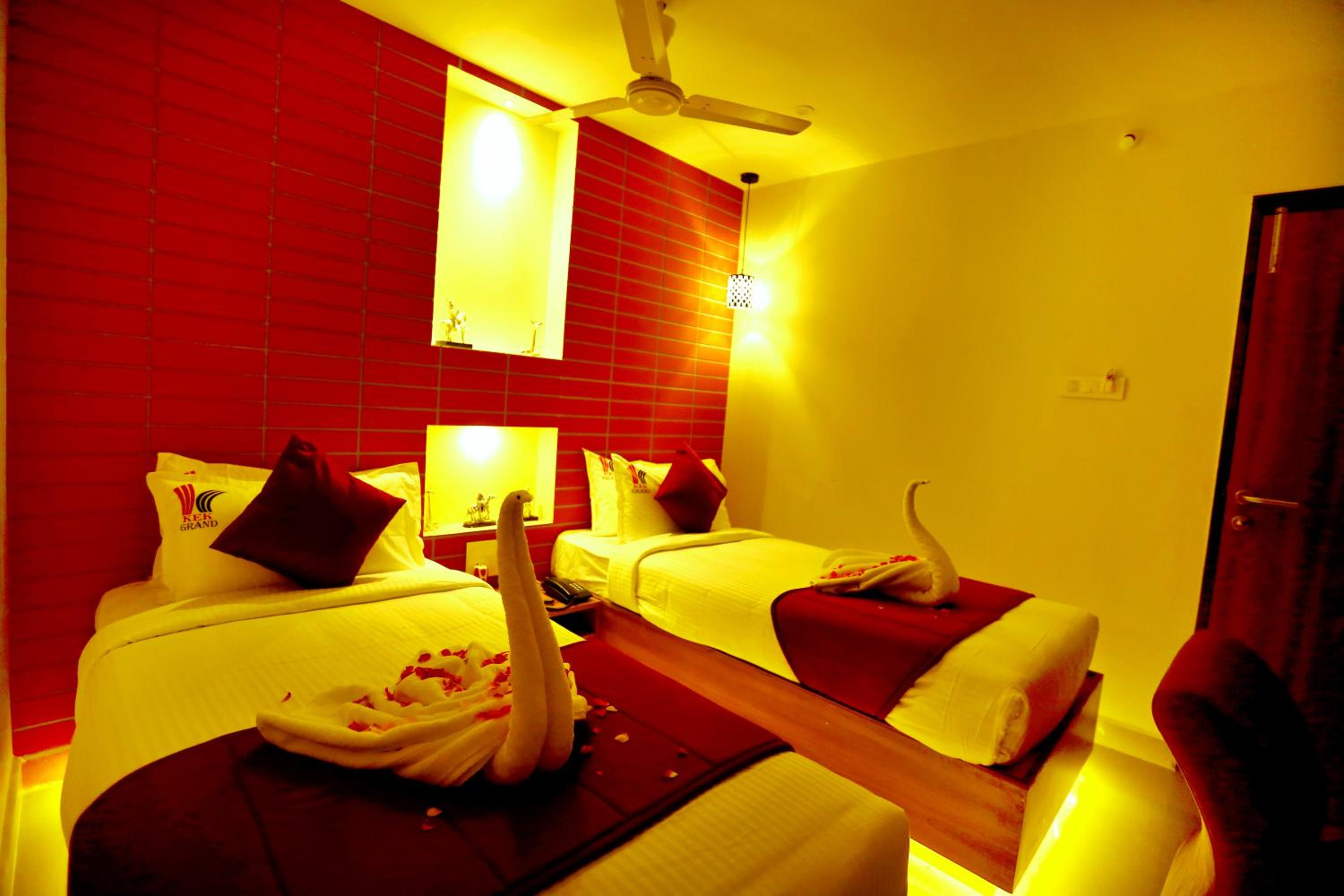 Superior Twin Room - Photo 1