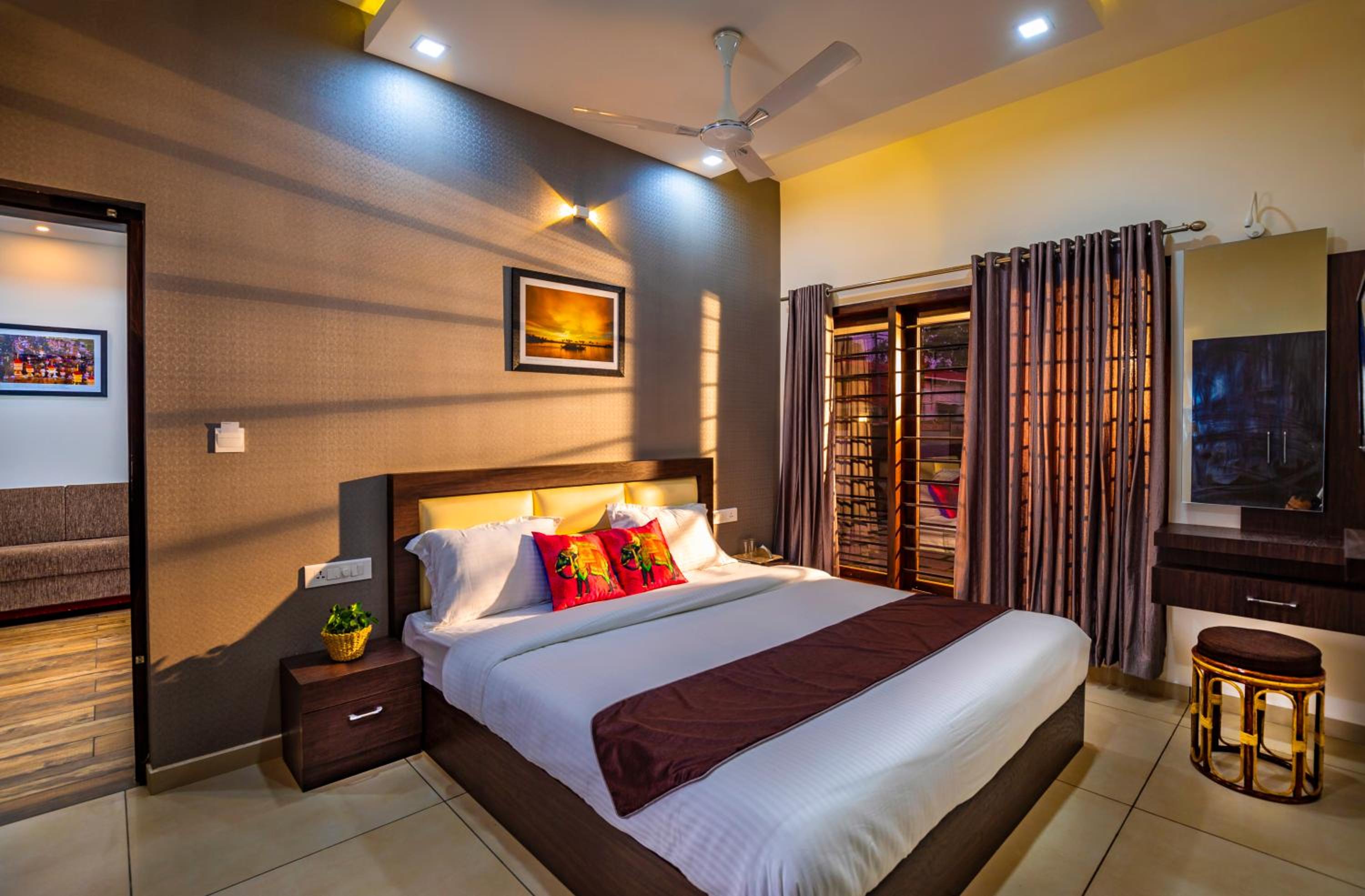 Deluxe Room - Photo 1
