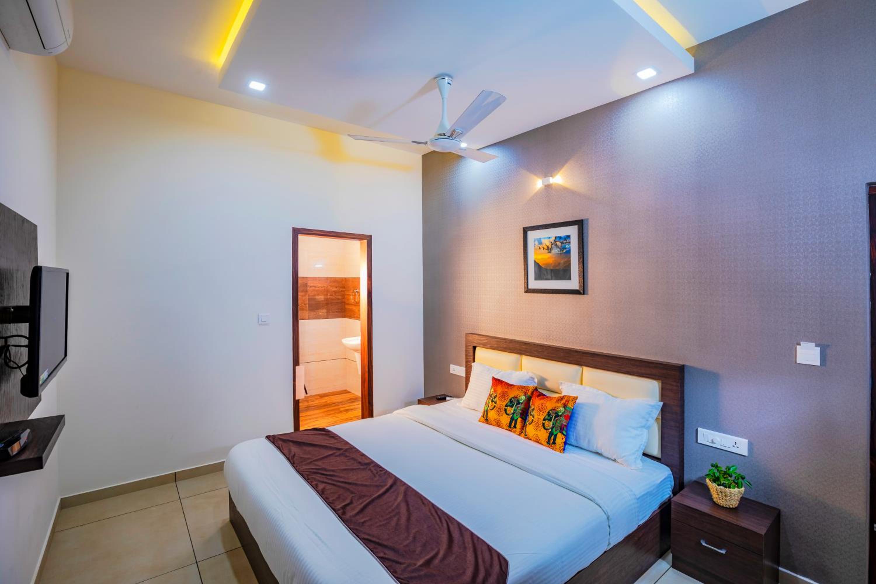 Deluxe Room - Photo 4
