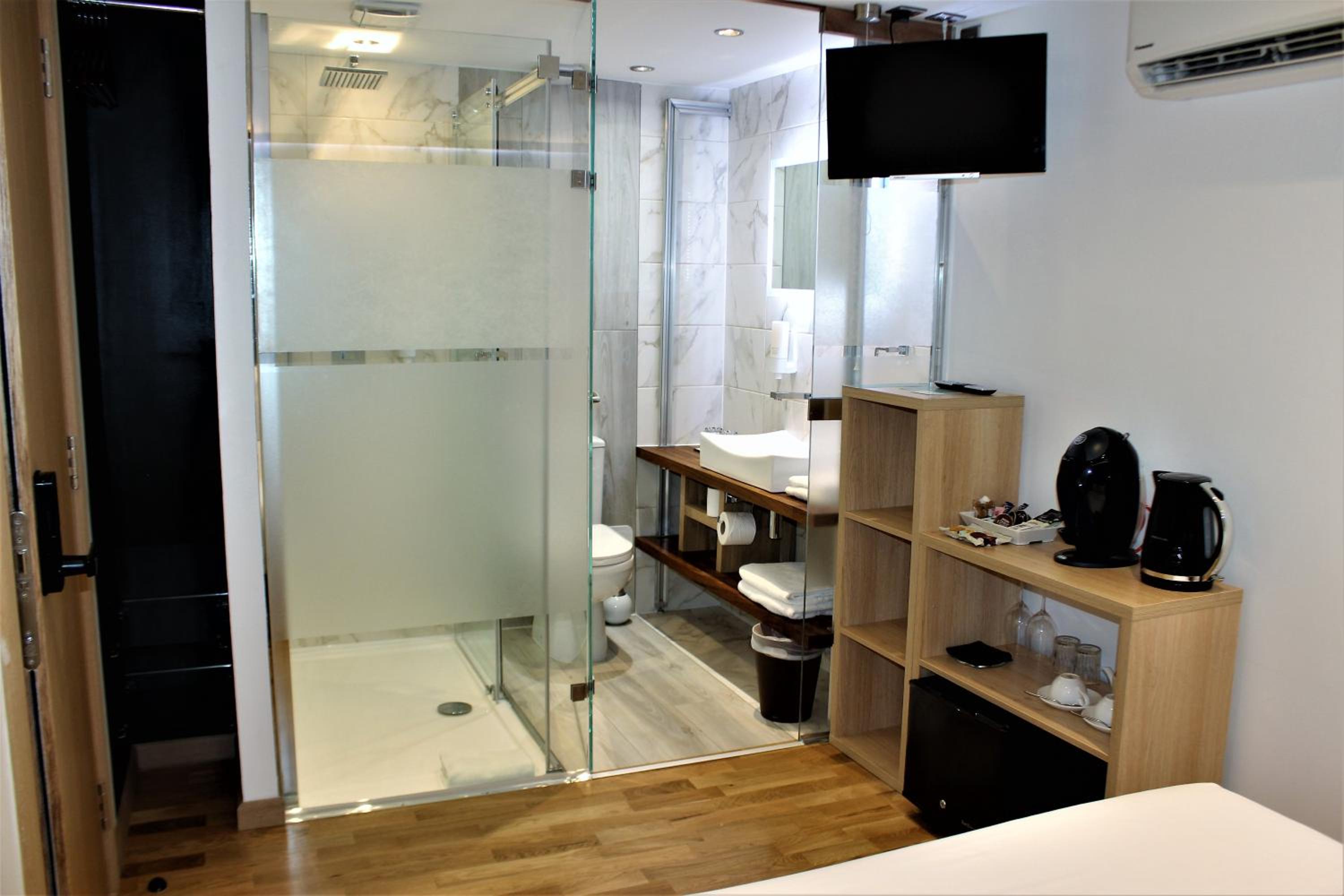 Standard Double Room photo 1