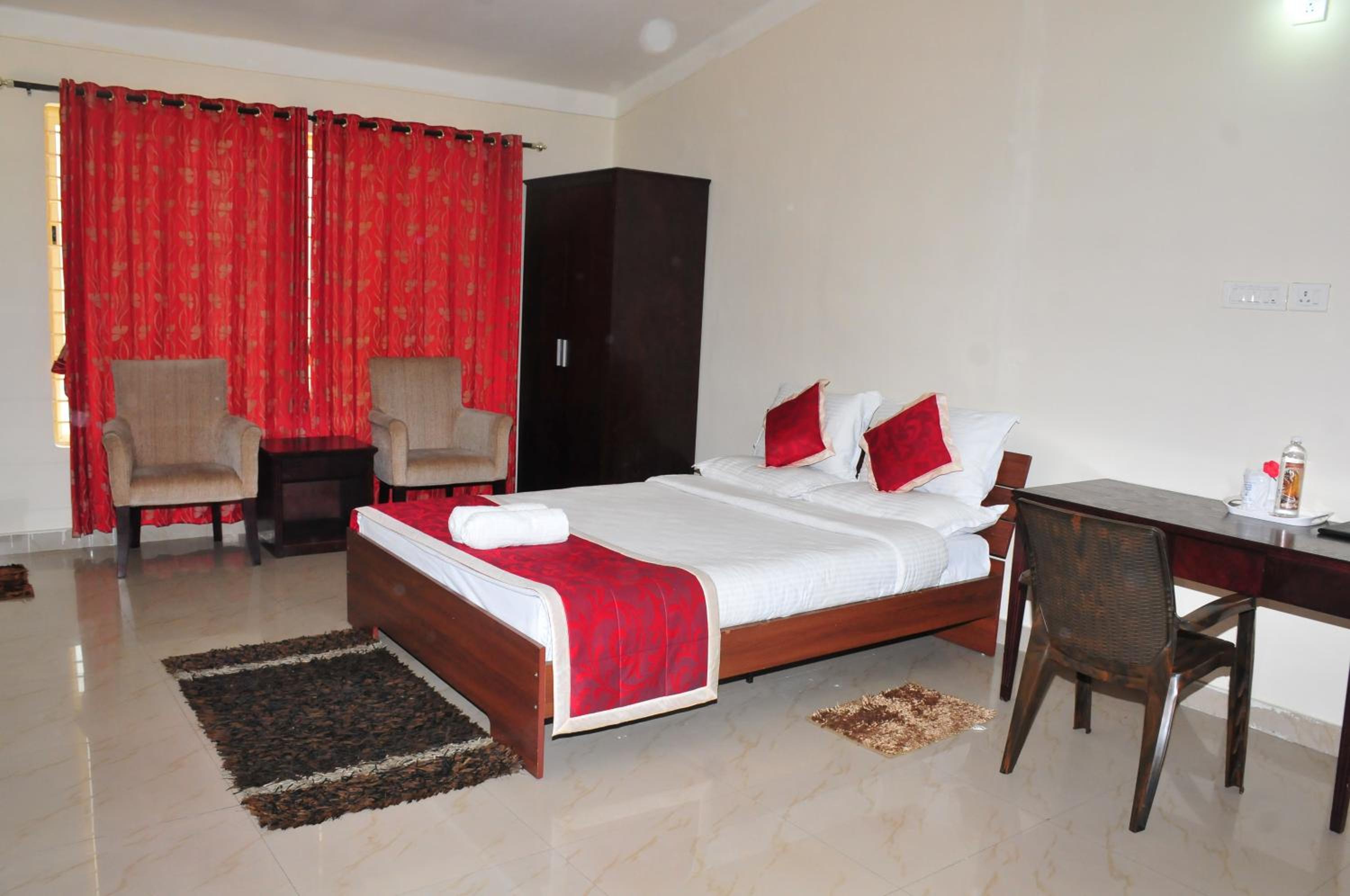 Deluxe Double Room photo 3