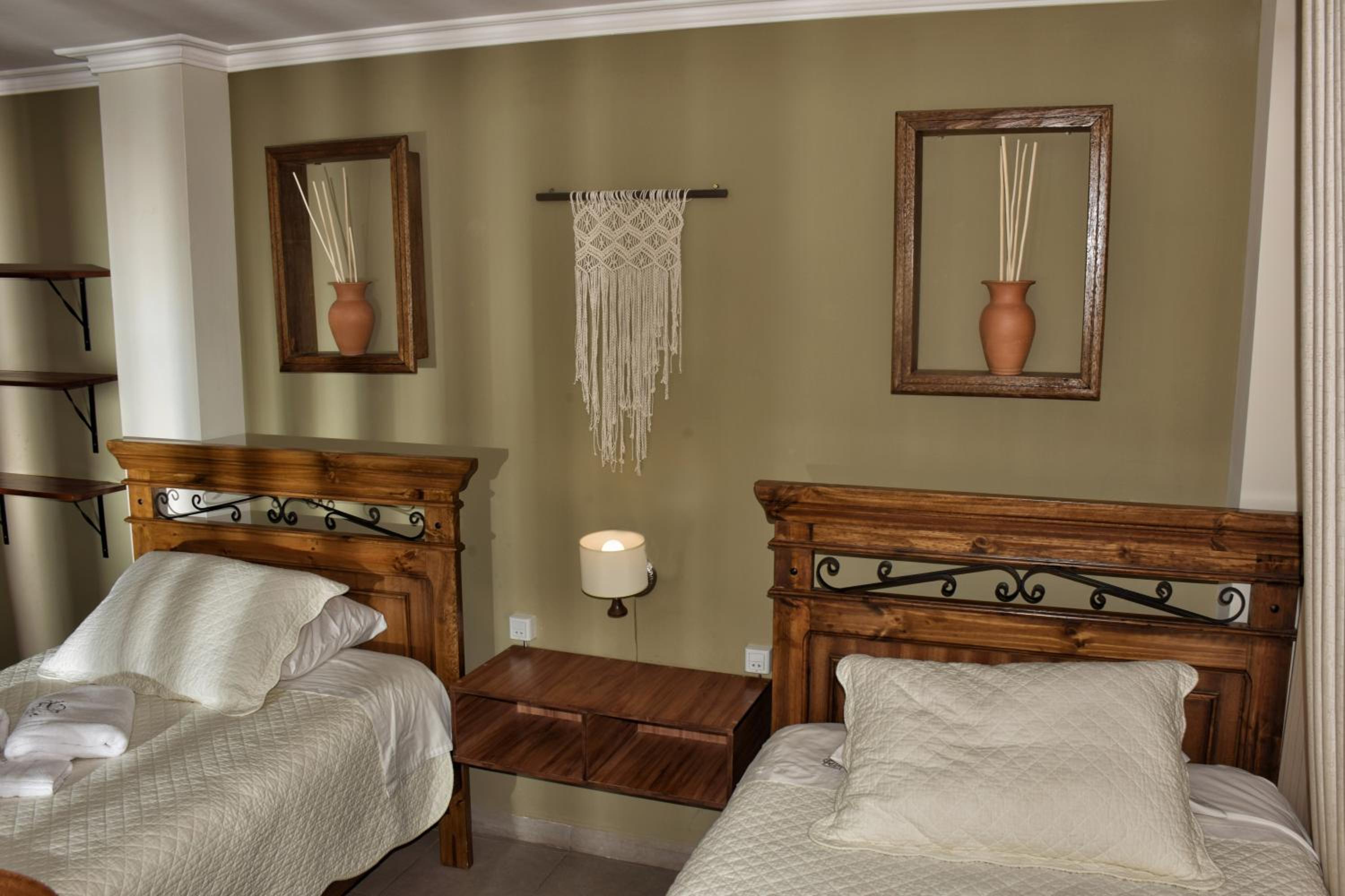 Budget Double Room photo 2