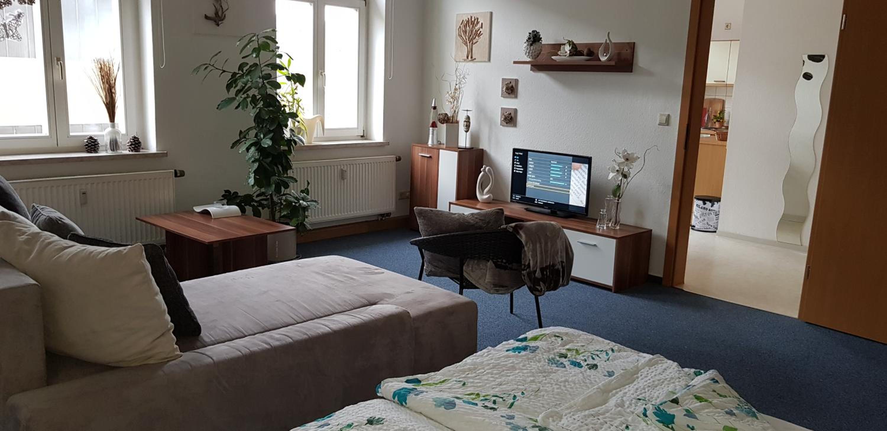 Studio Apartment - Photo 28