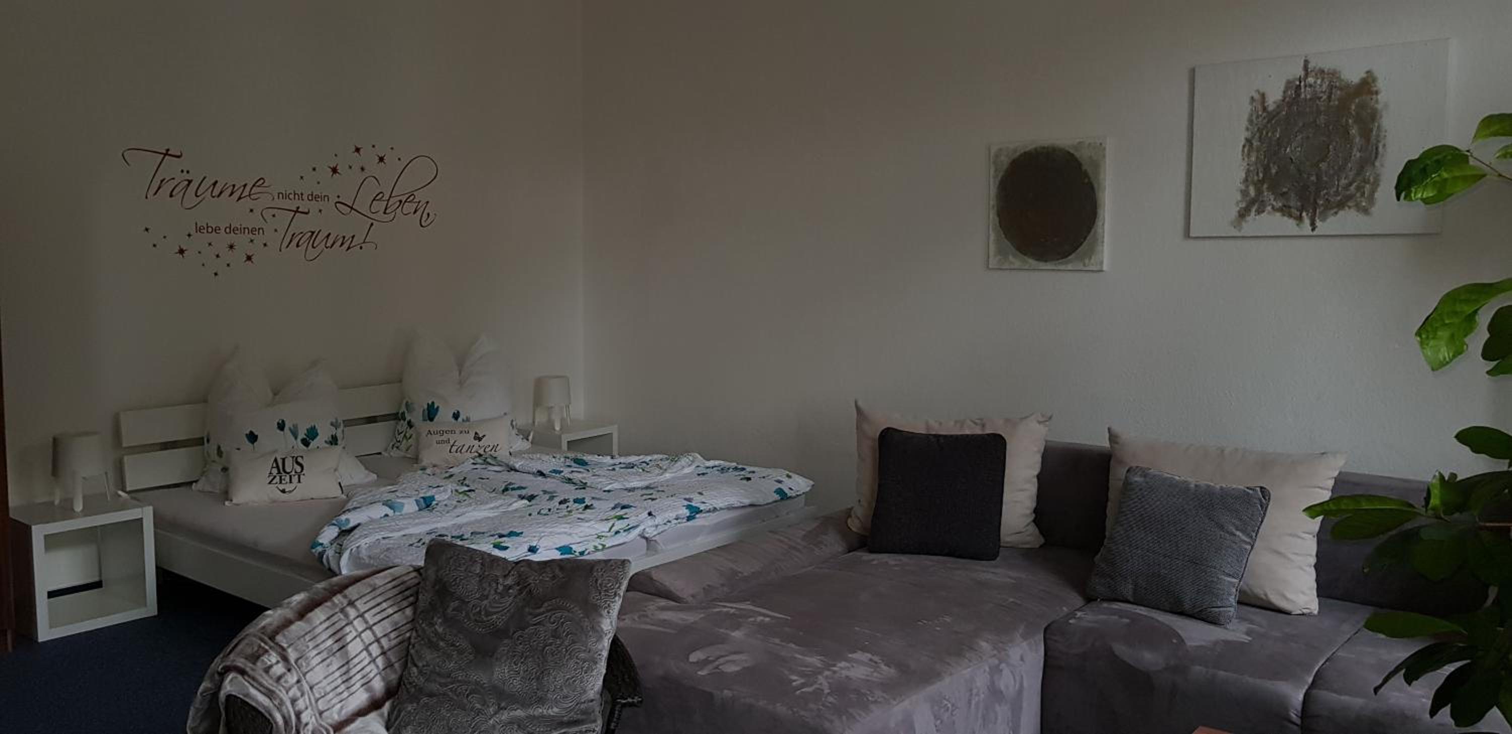 Studio Apartment - Photo 27