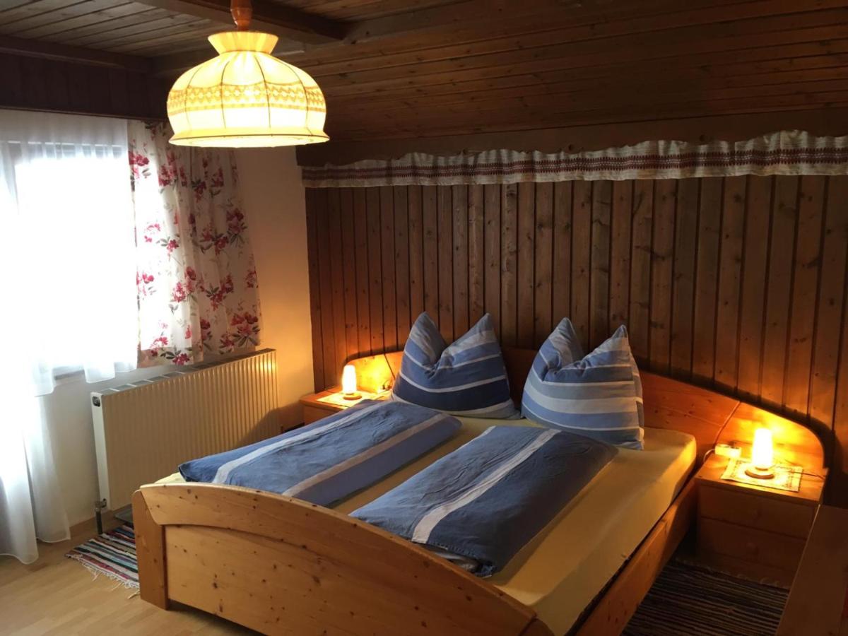 Double Room with Shared Bathroom photo 2