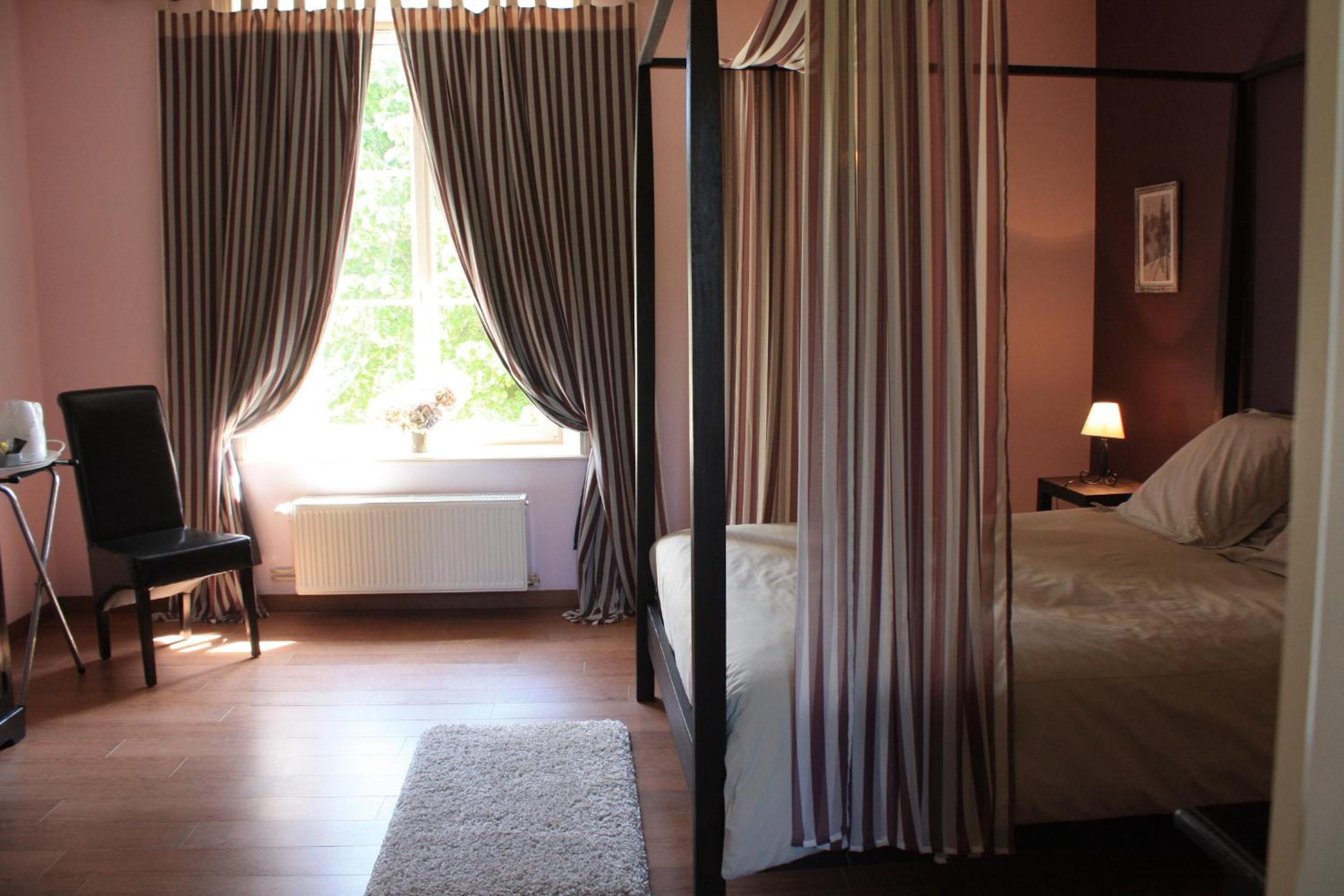 Double Room - Photo 2
