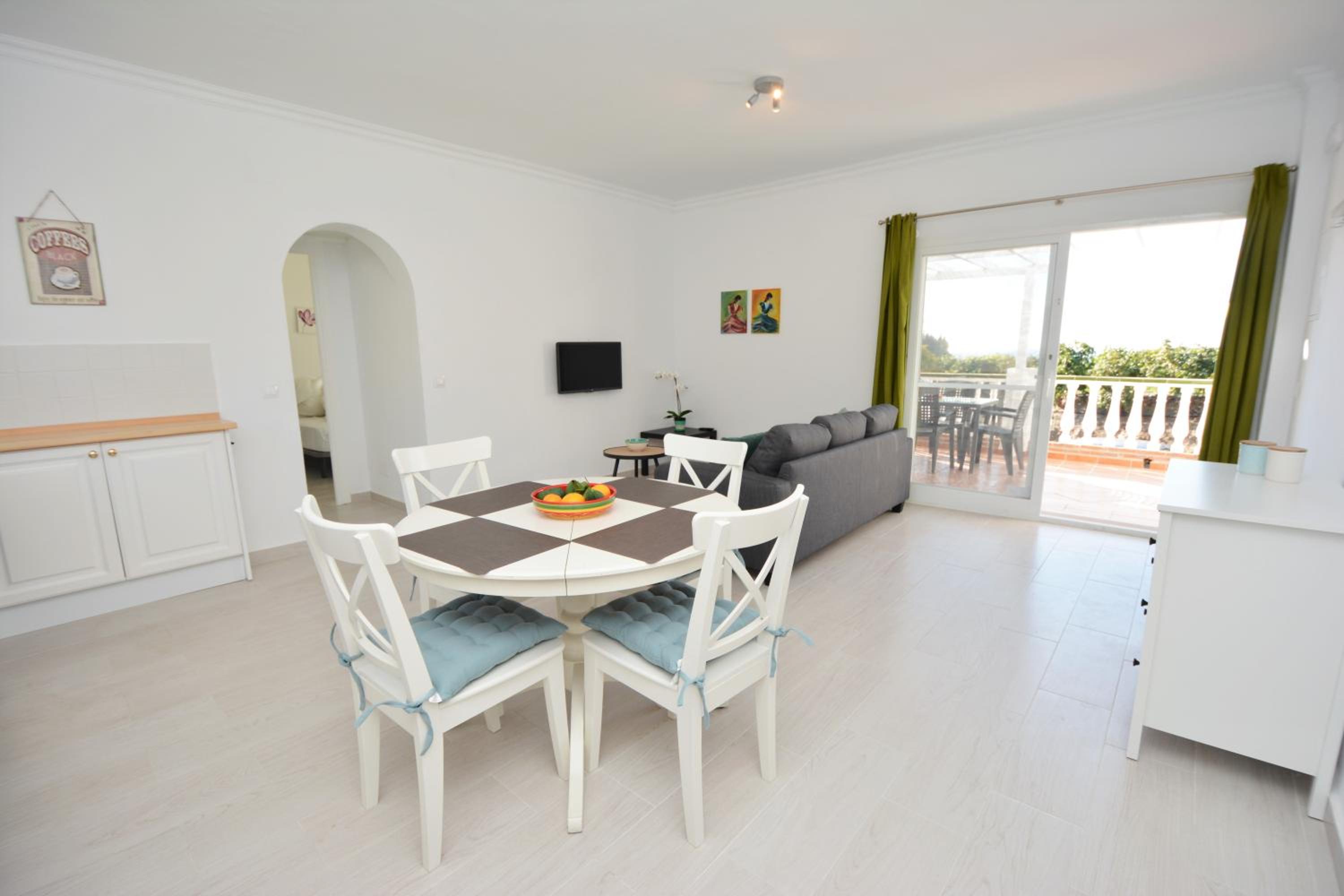 Two-Bedroom Apartment - Photo 2