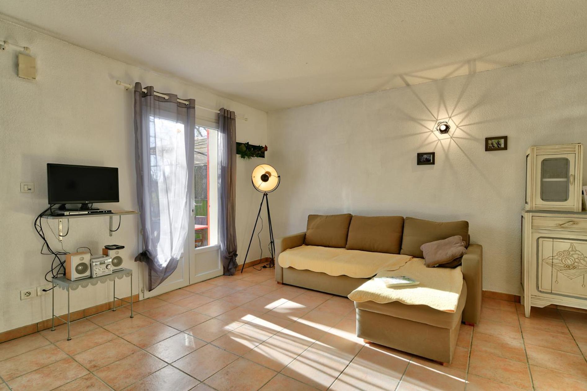 Maisonette photo 1