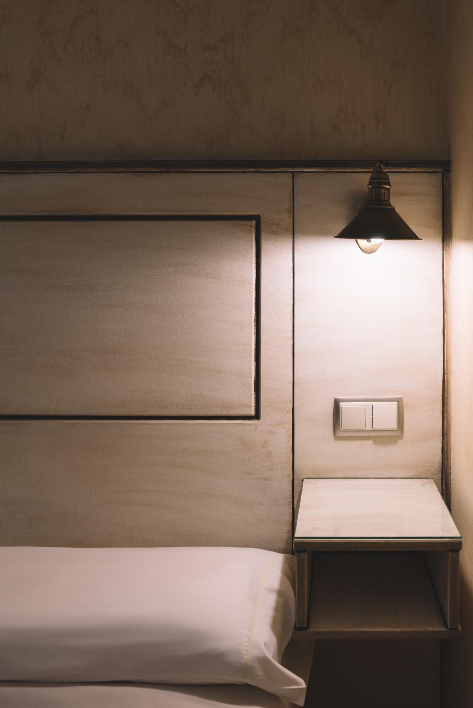 Double or Twin Room - Photo 2