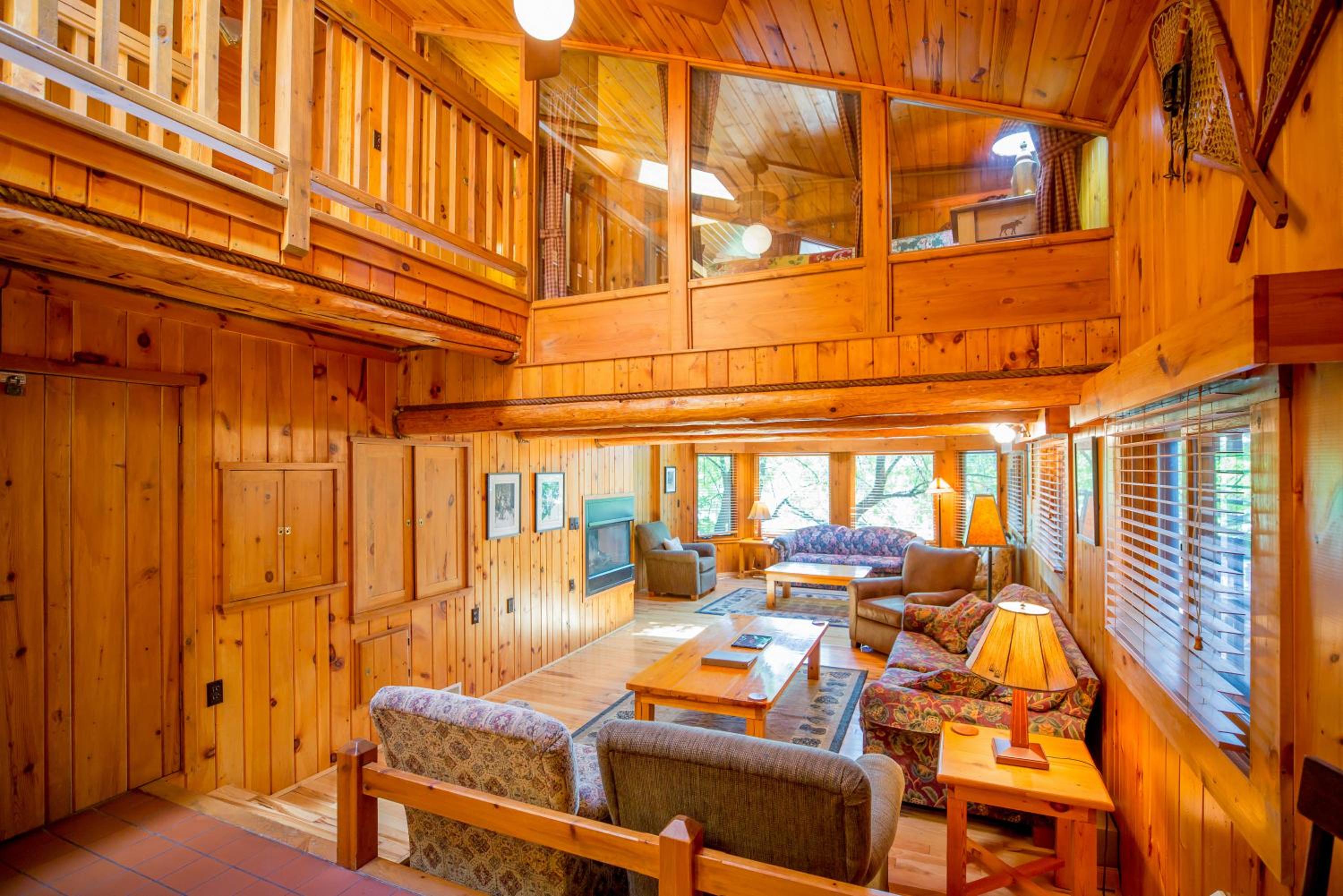 Four-Bedroom House photo 2