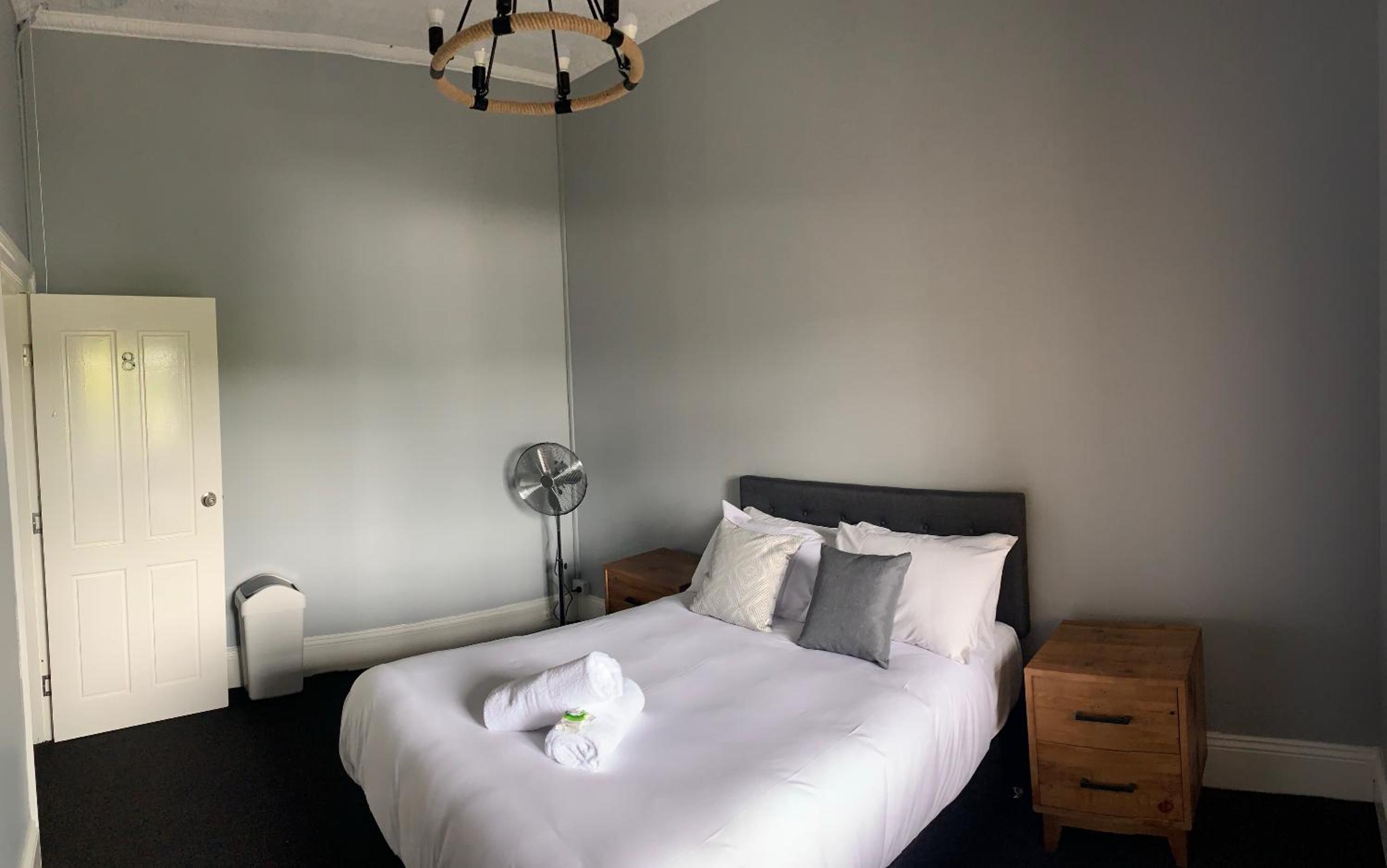 Standard Double Room with Shared Bathroom photo 3