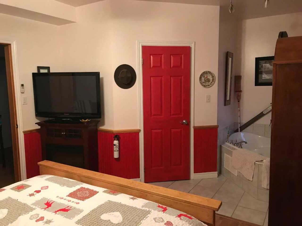 One-Bedroom Suite photo 1