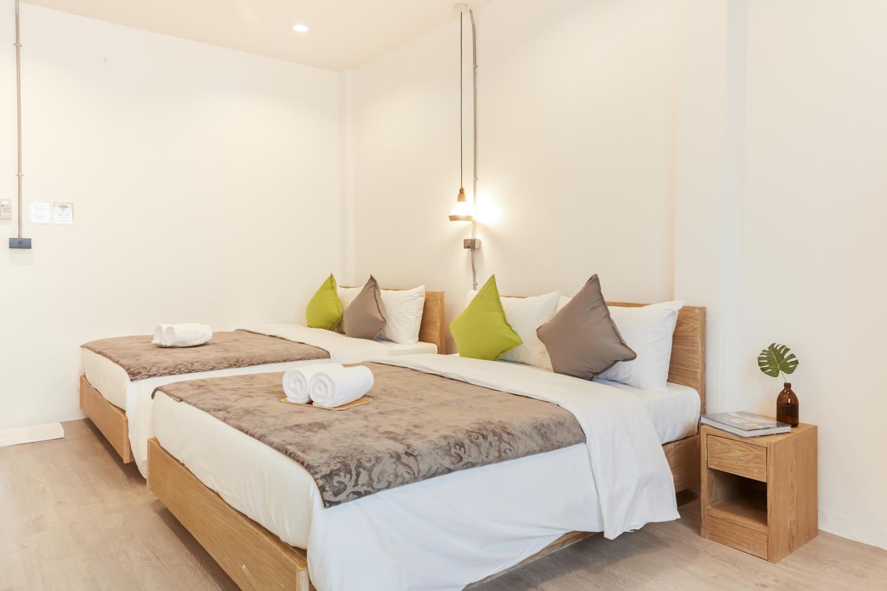 Two-Bedroom House thumbnail 6