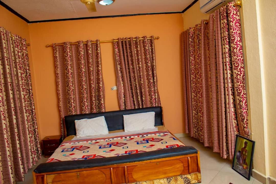 Deluxe Queen Room photo 3