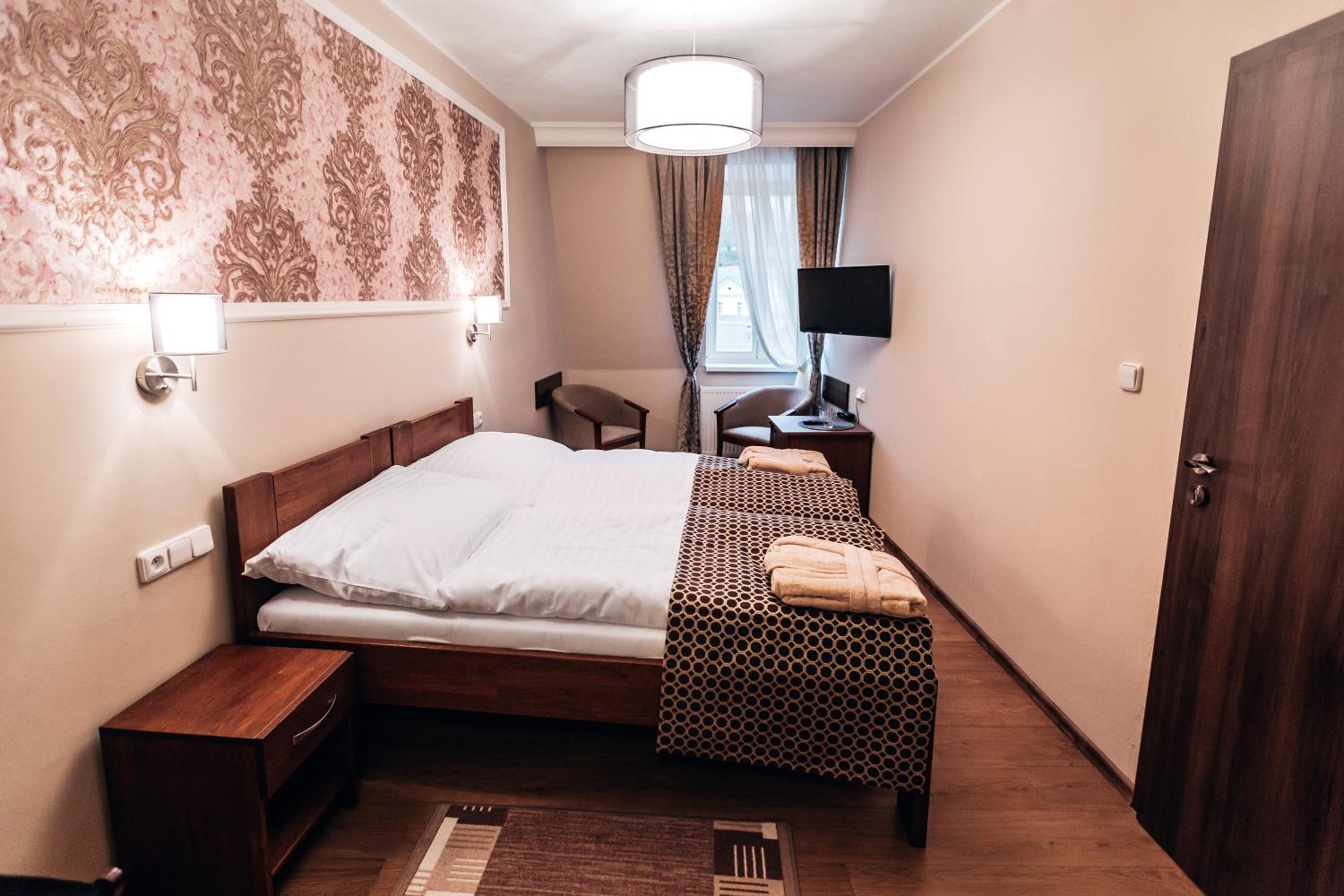 Special Offer - Double or Twin Room with Wellness Package photo 1