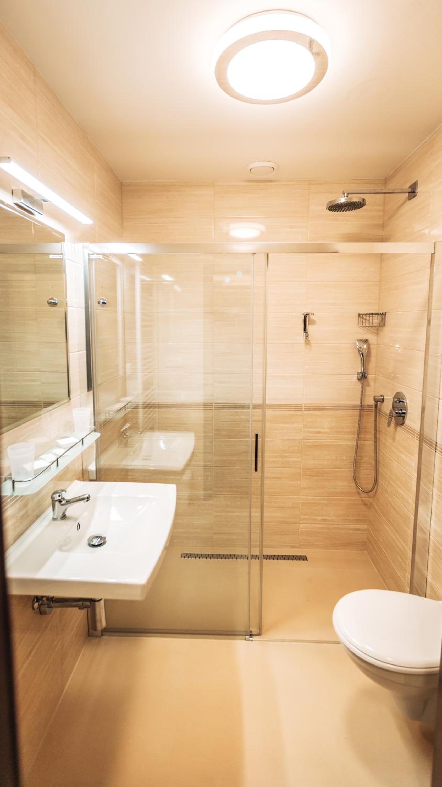Special Offer - Double or Twin Room with Wellness Package photo 3