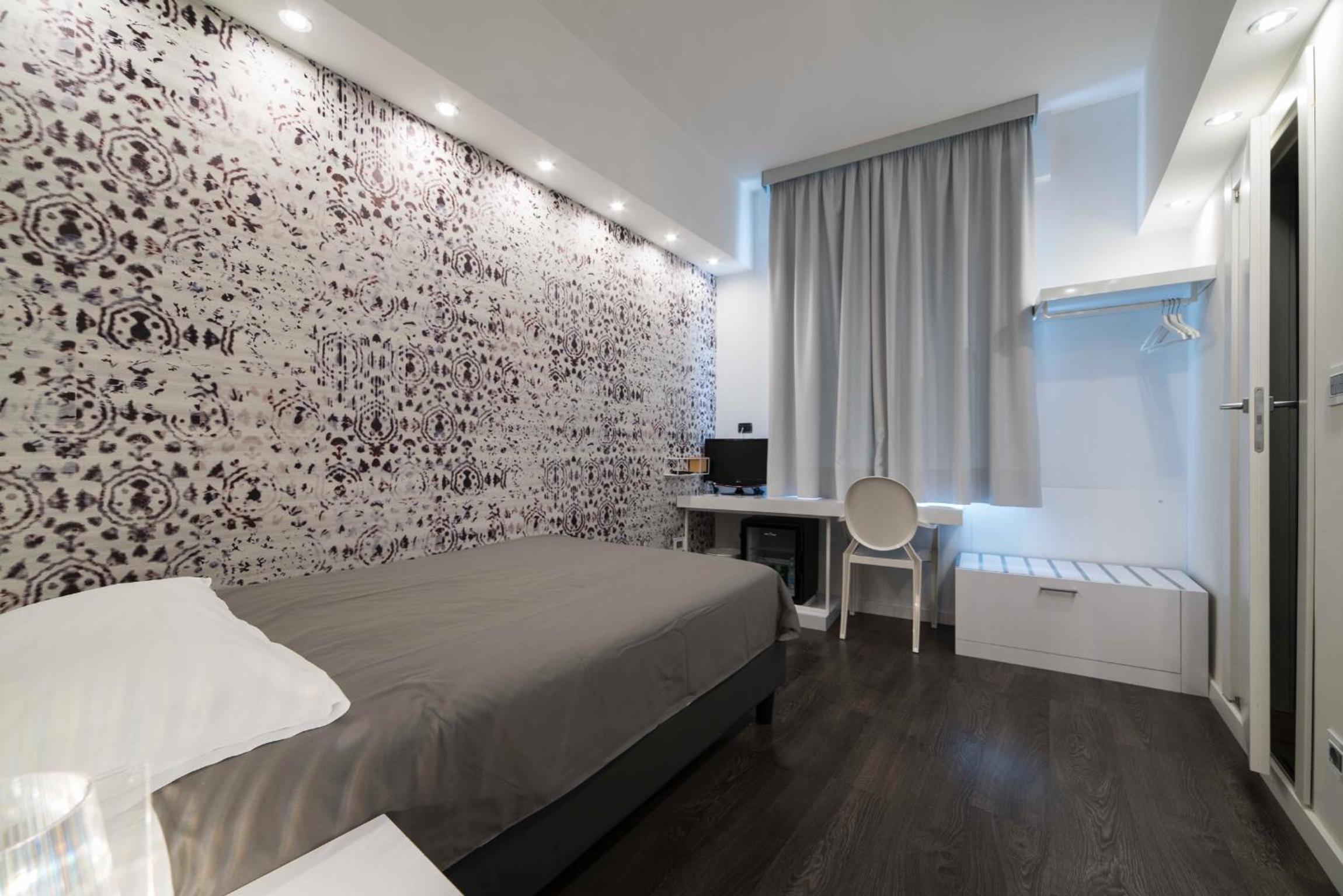 Basic Single Room photo 3