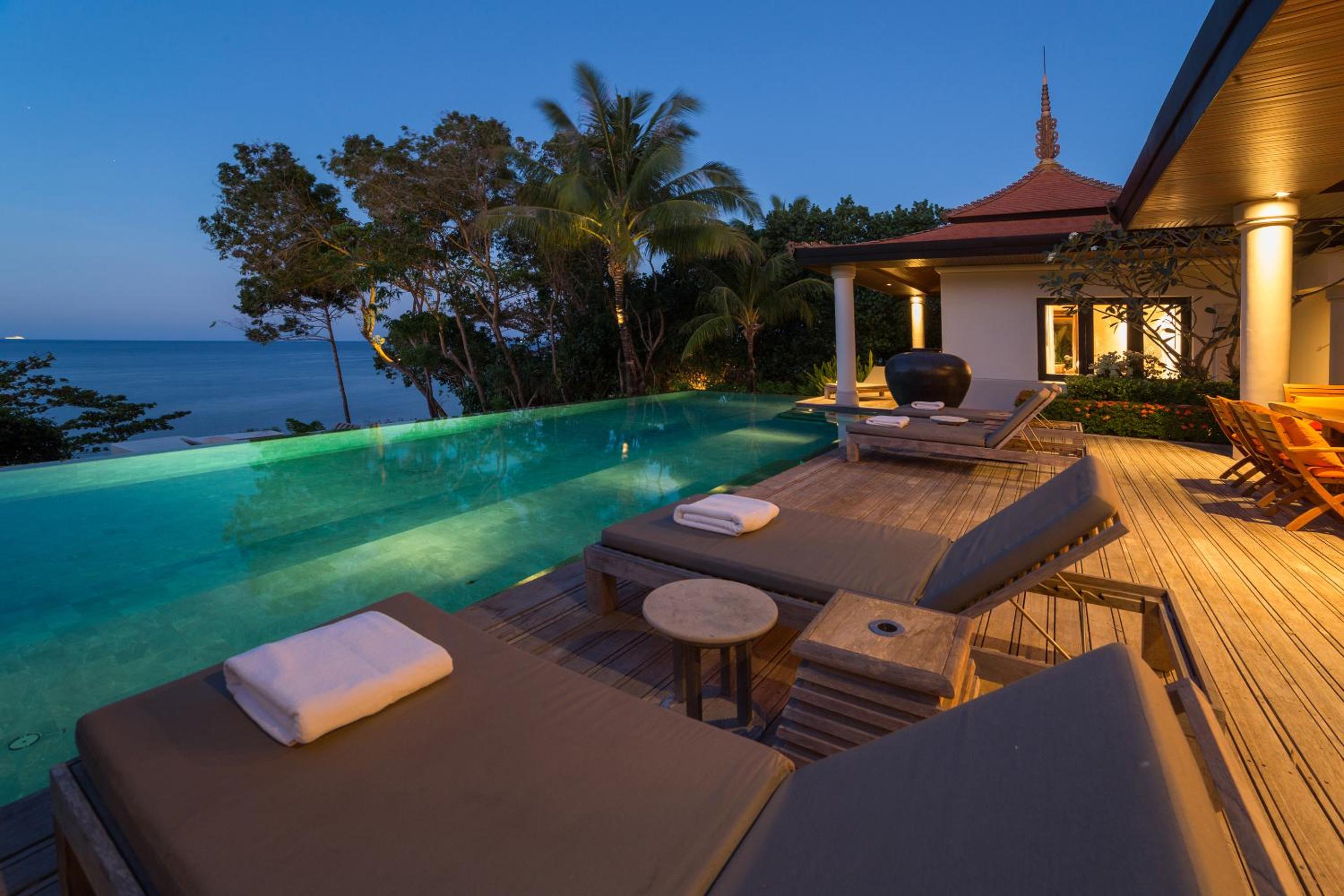 Four-Bedroom Ocean Front Residence  - Photo 11