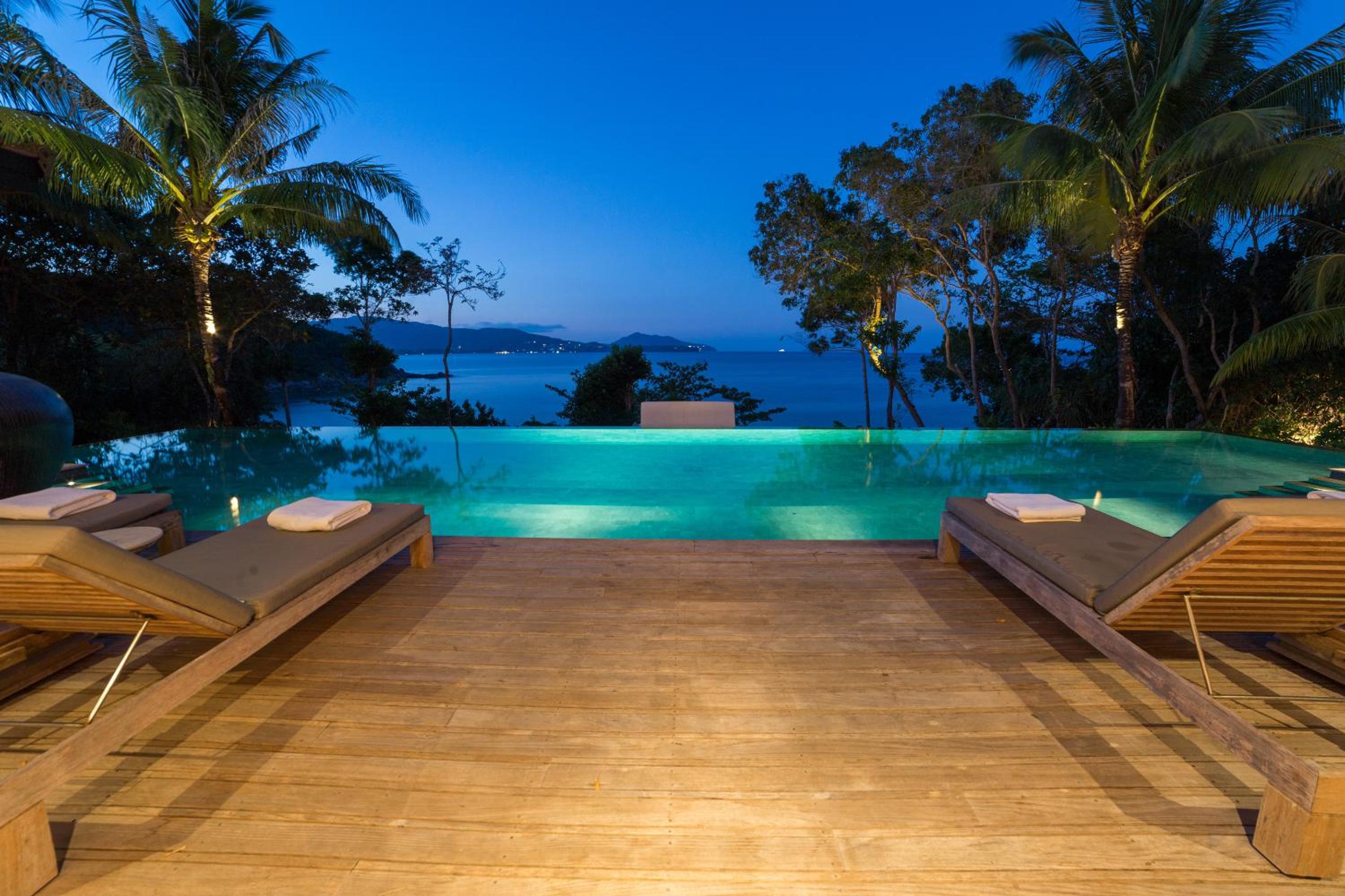 Four-Bedroom Ocean Front Residence  - Photo 6