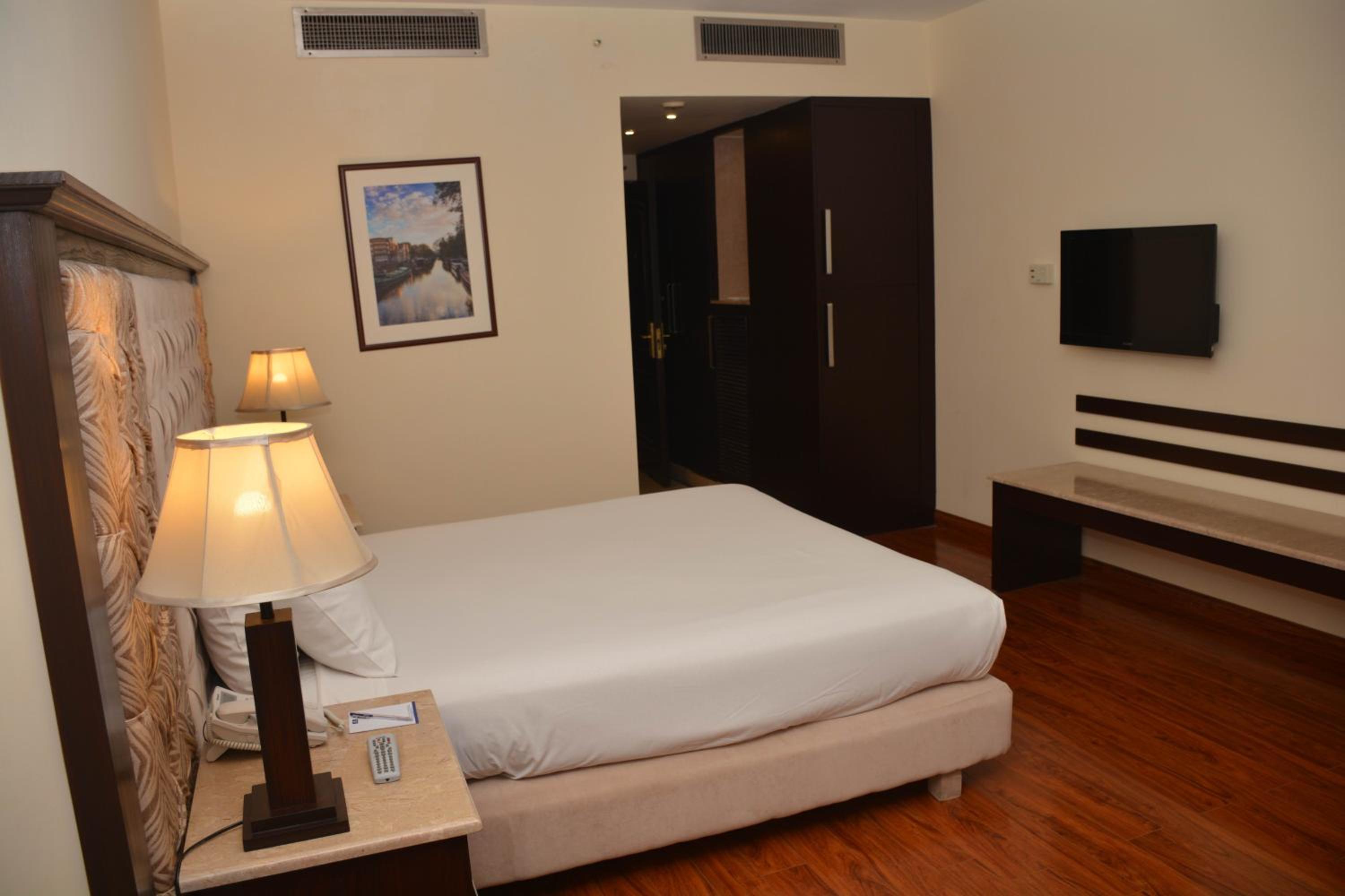 Standard Room - Photo 5
