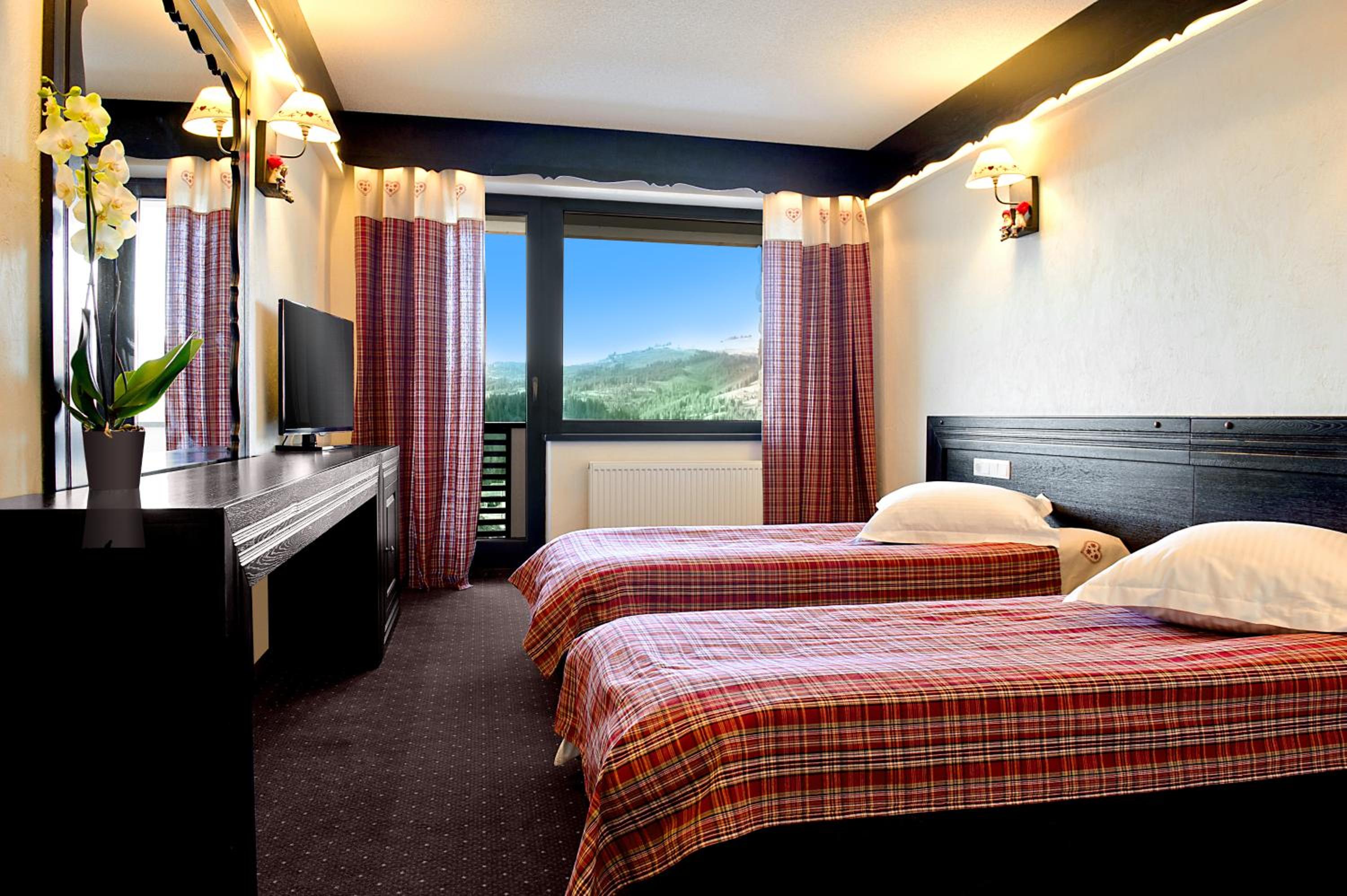 Twin Room - Free Spa Access - Photo 1