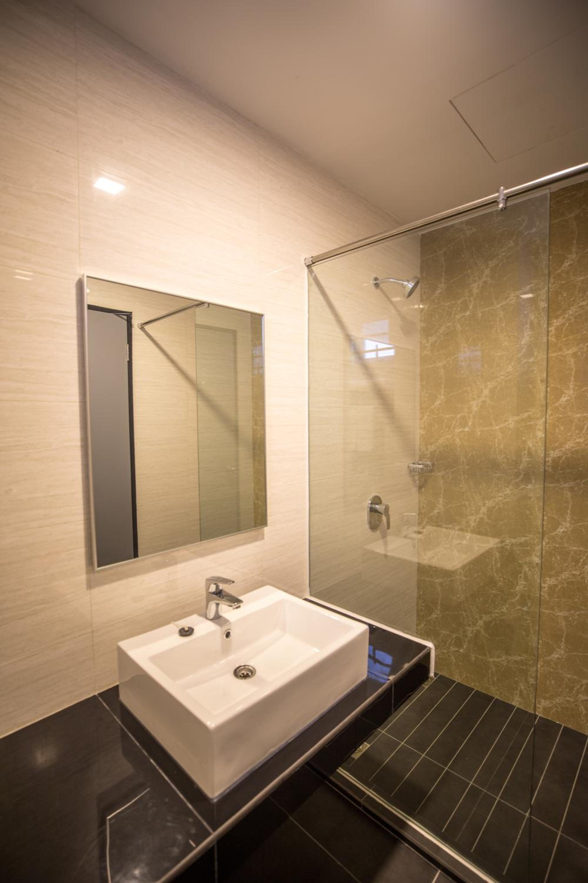 Deluxe Double Room (2 Adults + 1 Child) photo 2
