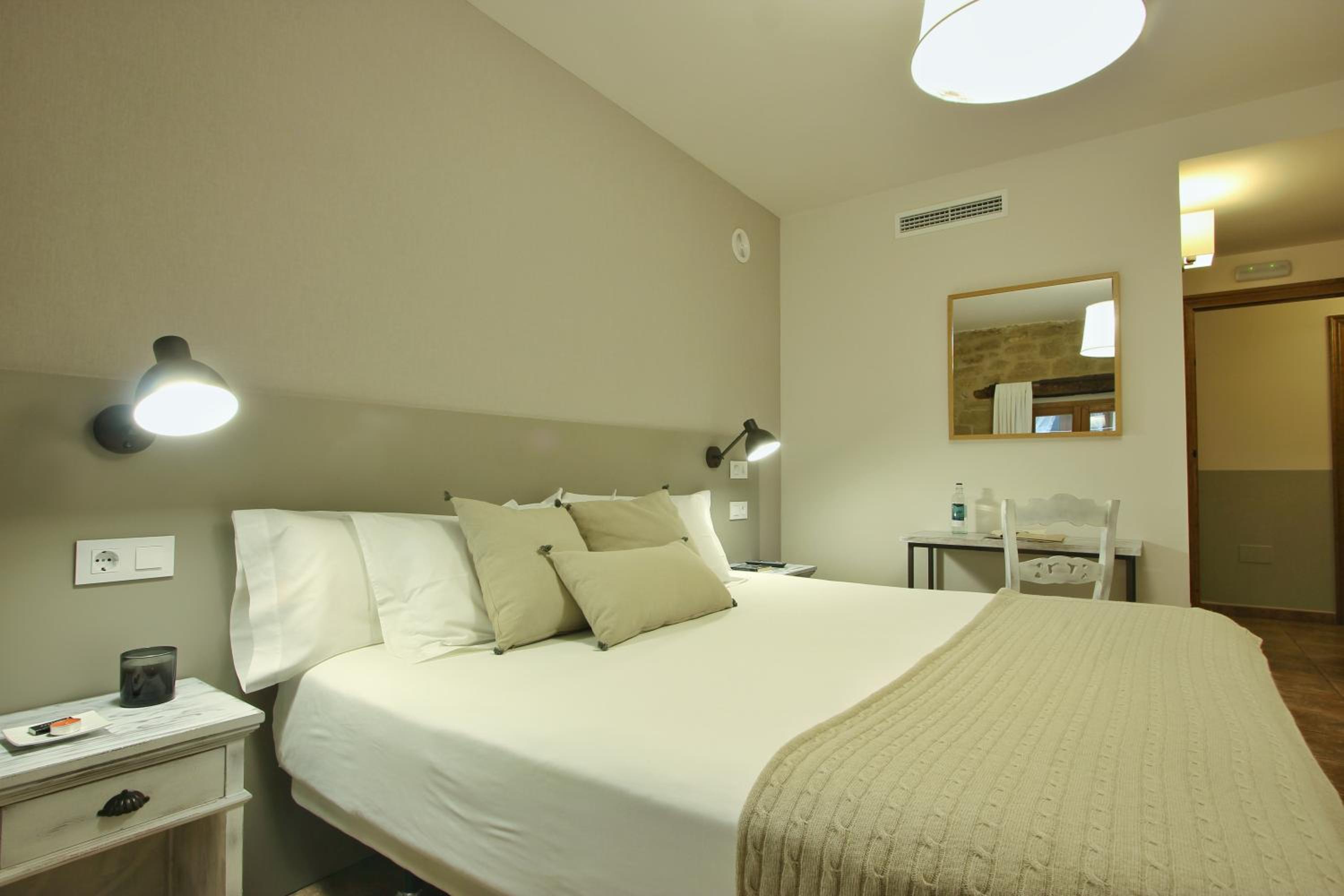 Double or Twin Room photo 2