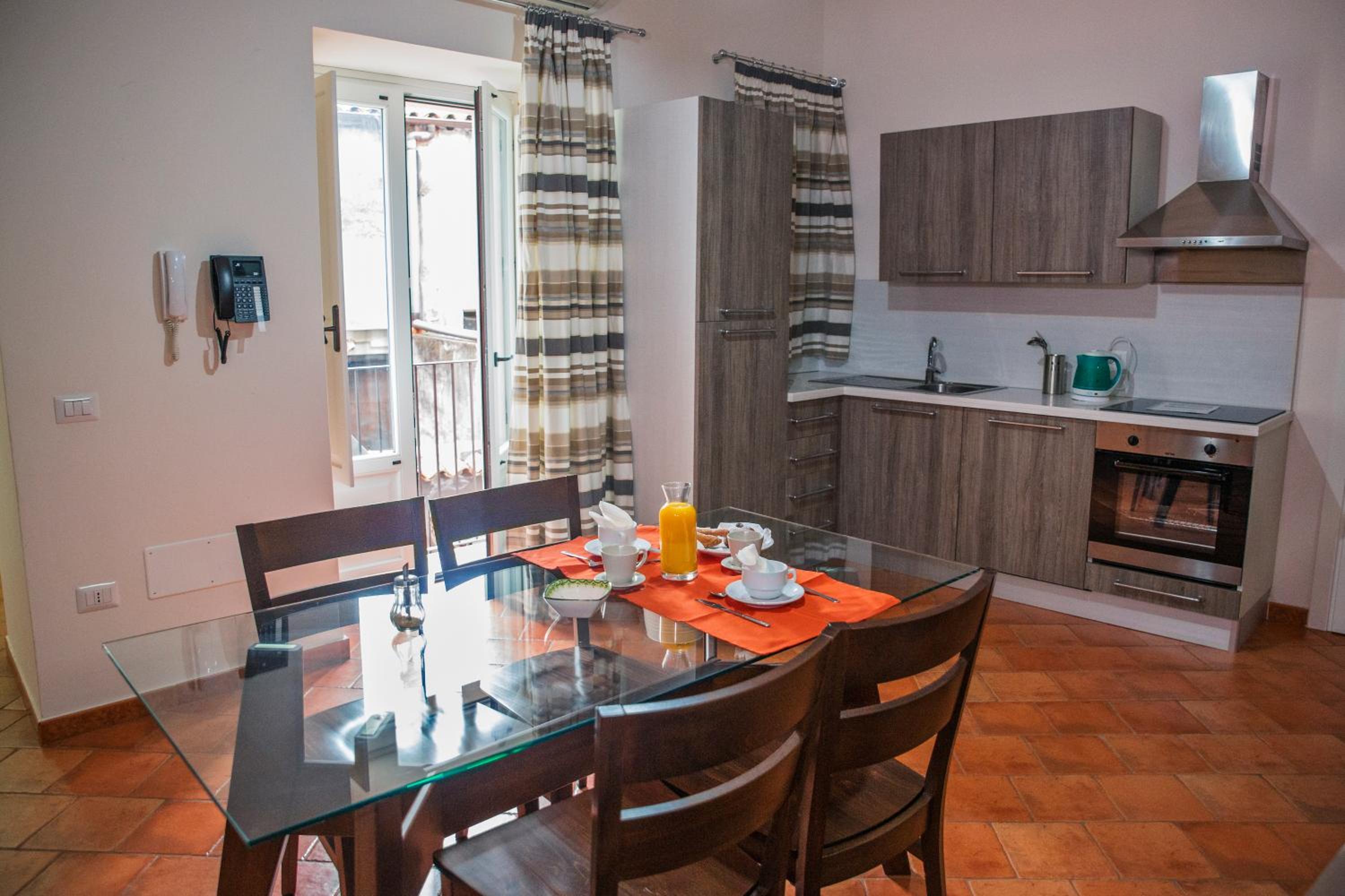 Standard Apartment - Photo 2
